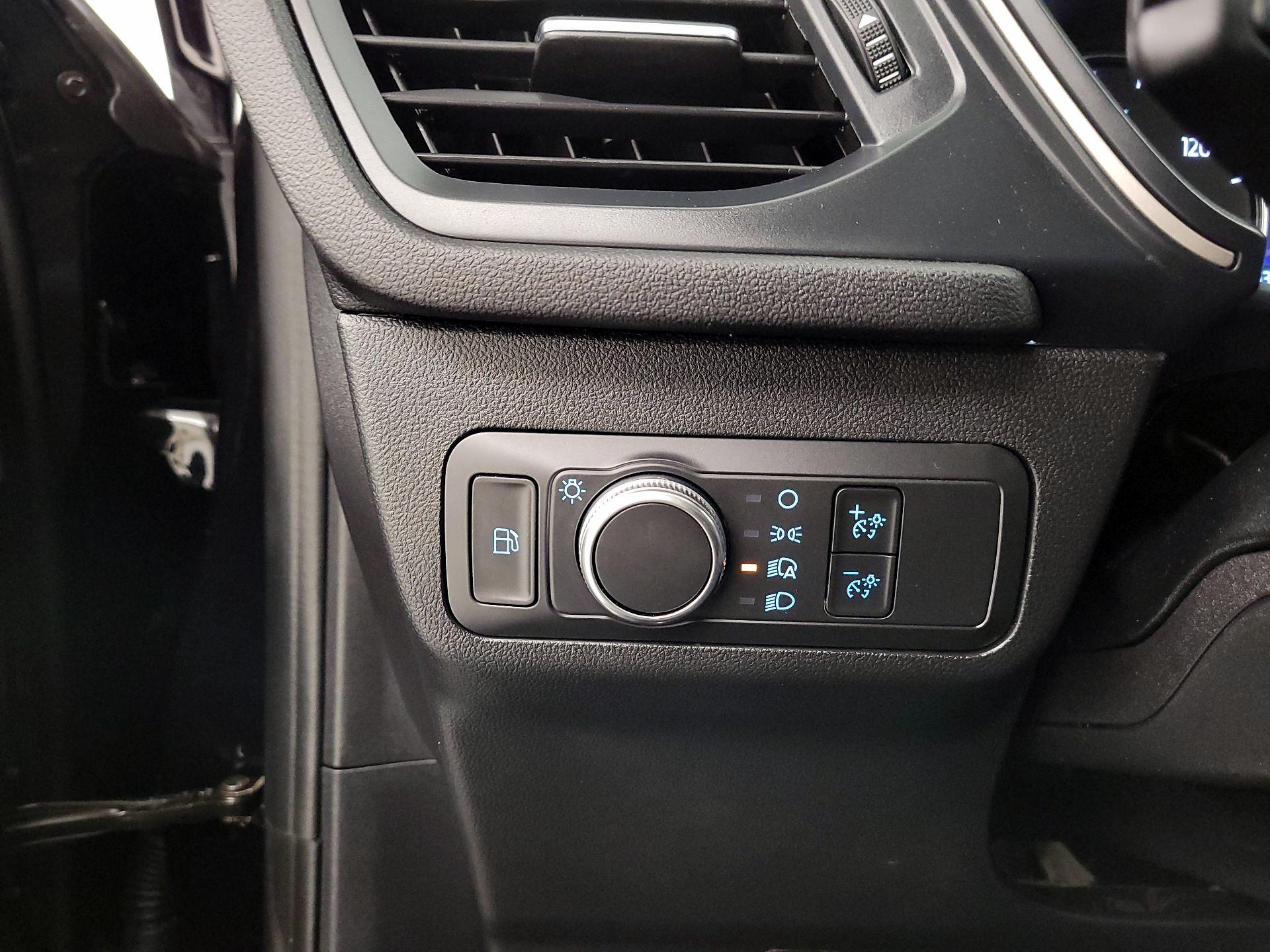 Thumbnail: 2022 Ford Escape - 13