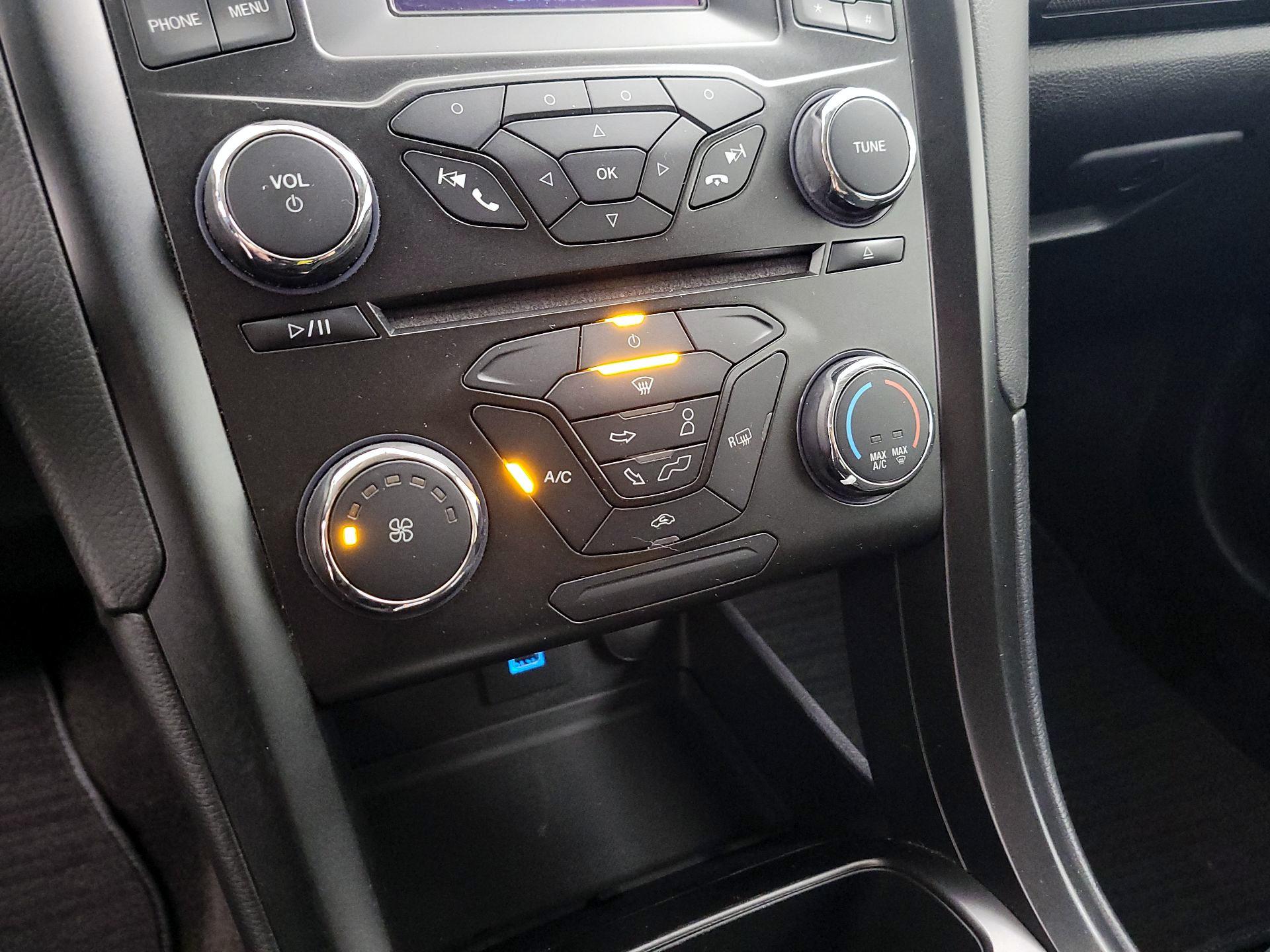 Thumbnail: 2018 Ford Fusion - 16