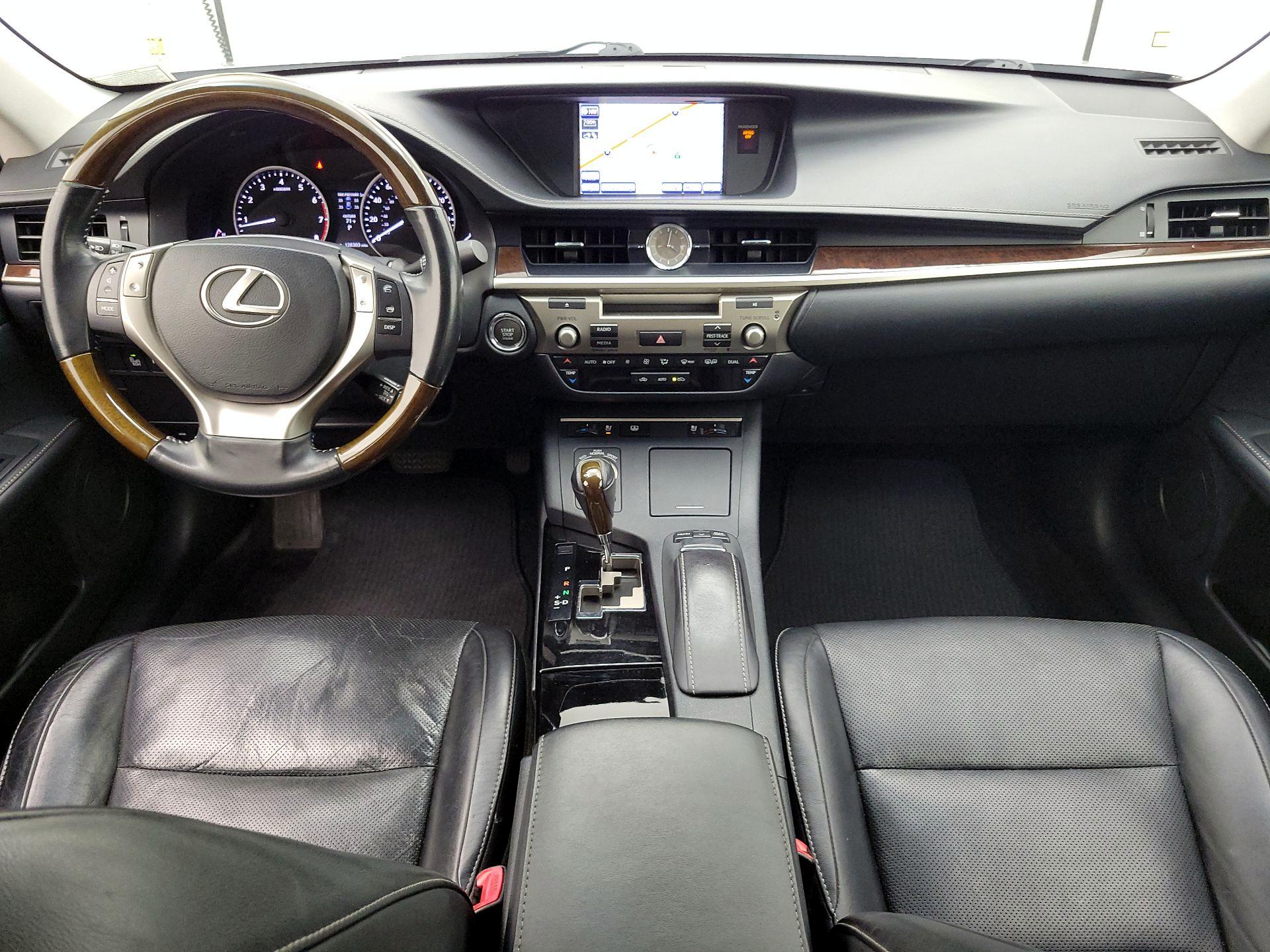 Thumbnail: 2014 Lexus ES - 9