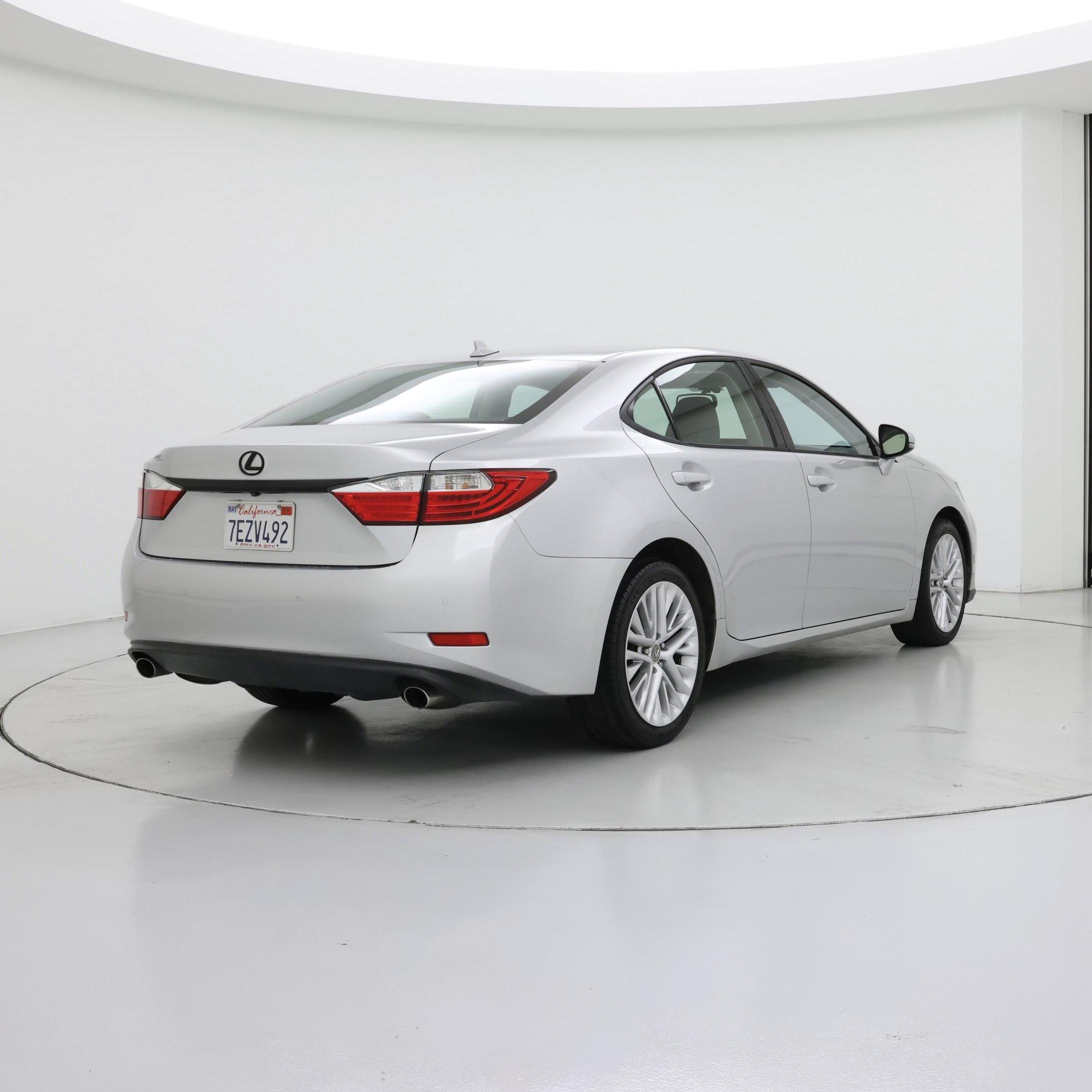 Thumbnail: 2014 Lexus ES - 8