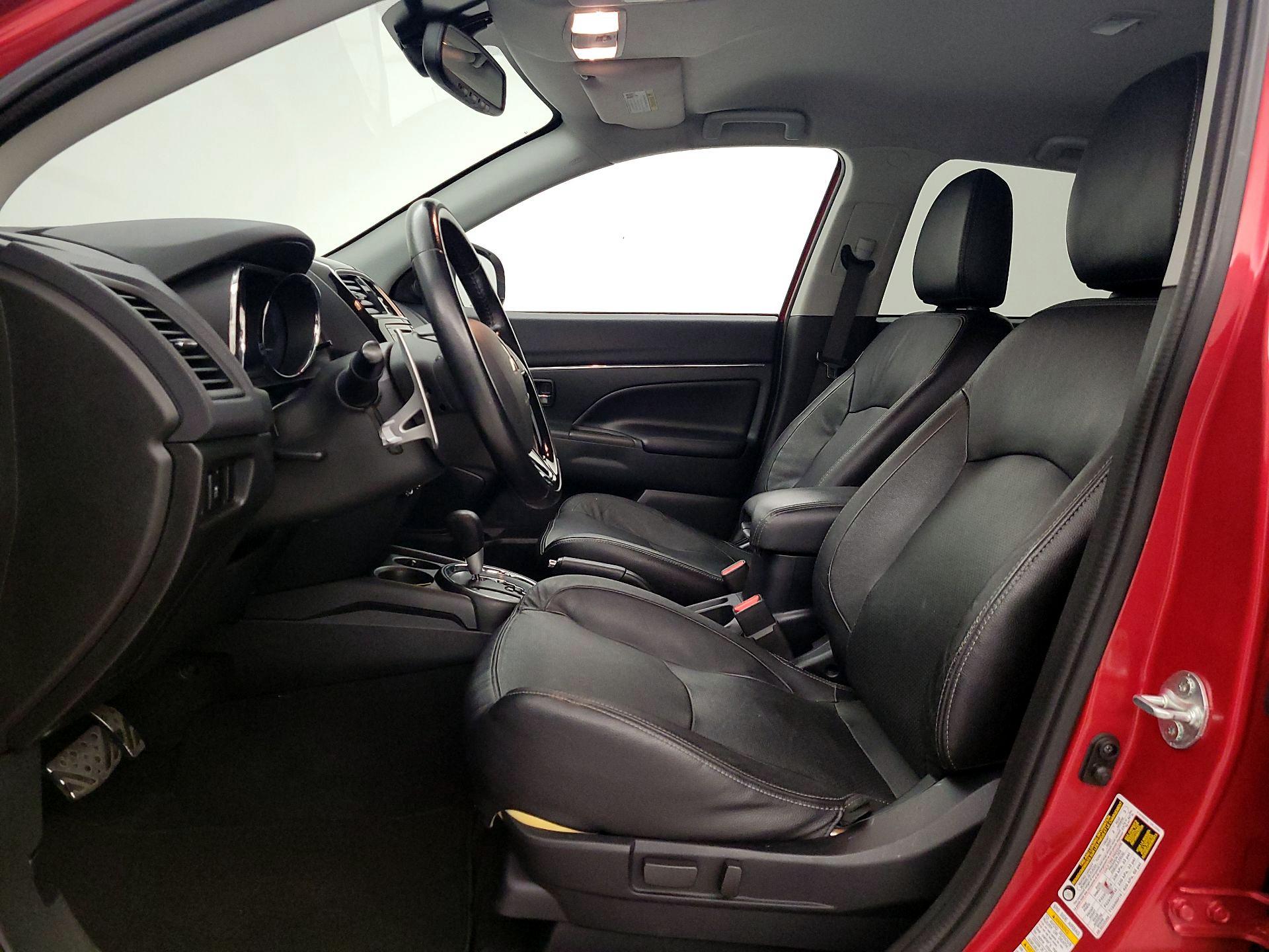 Thumbnail: 2016 Mitsubishi Outlander Sport - 11