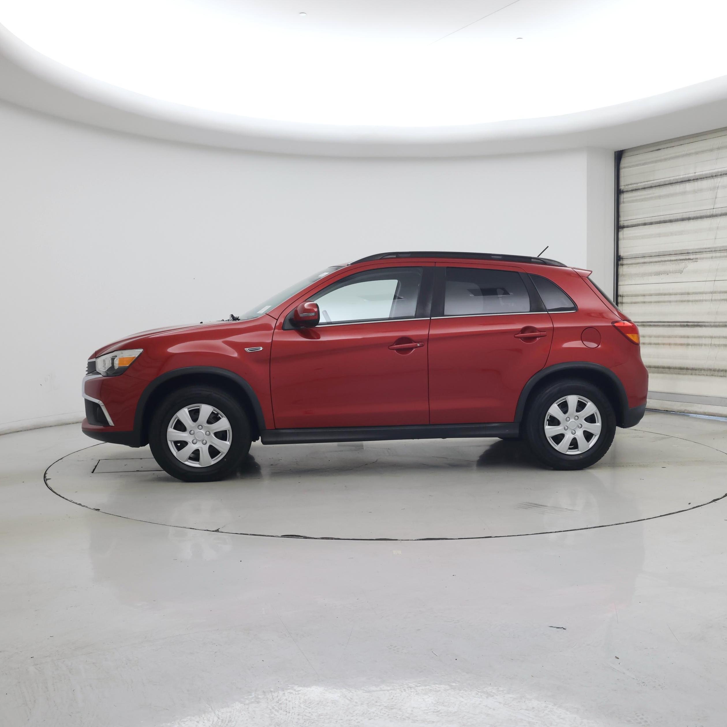 Thumbnail: 2016 Mitsubishi Outlander Sport - 3