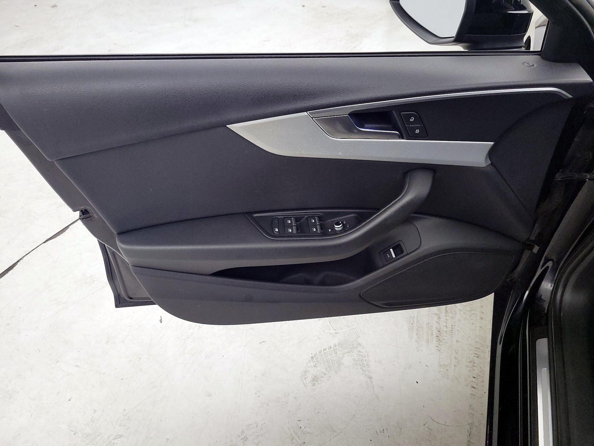 Thumbnail: 2017 Audi A4 - 12