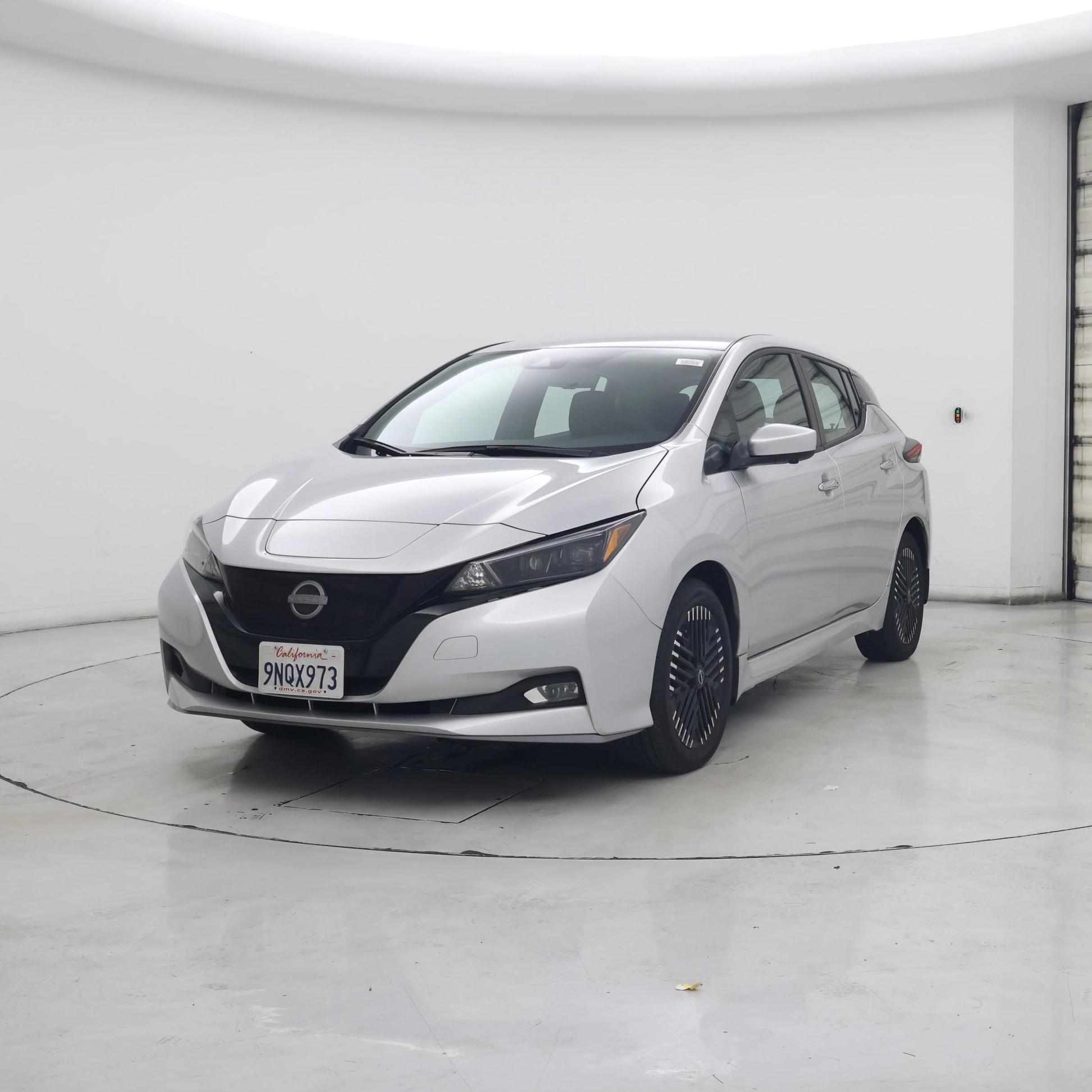 Thumbnail: 2024 Nissan Leaf - 4