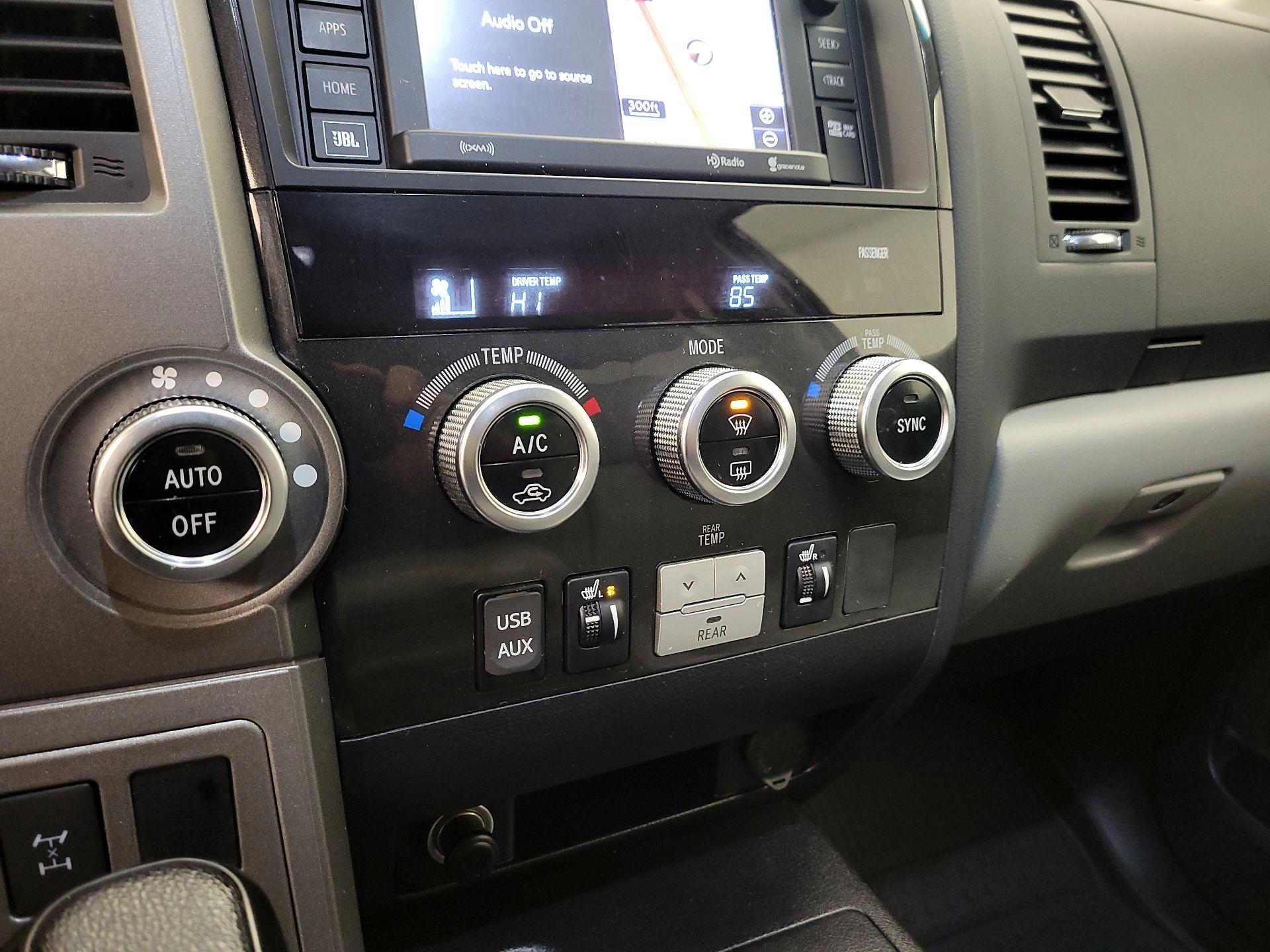 Thumbnail: 2016 Toyota Sequoia - 17