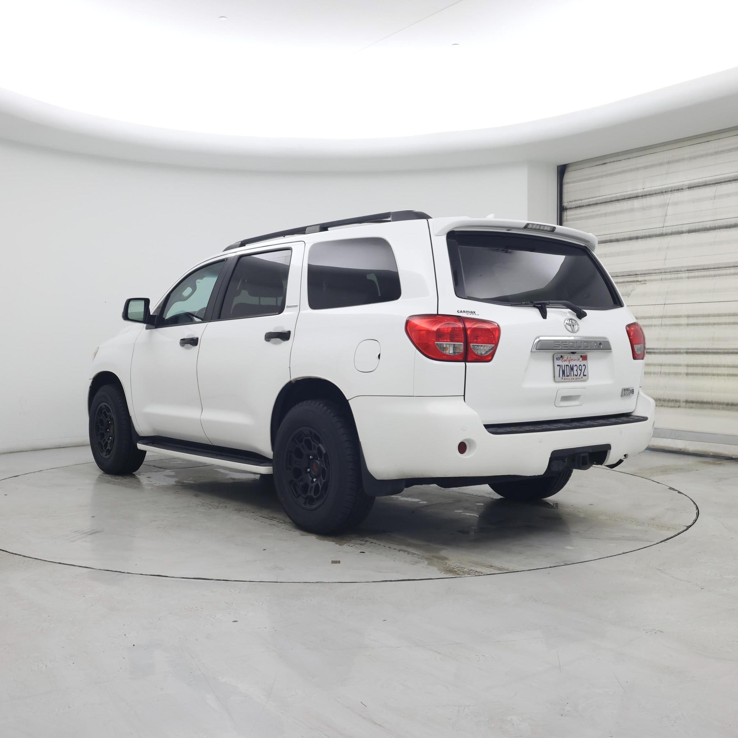 Thumbnail: 2016 Toyota Sequoia - 2