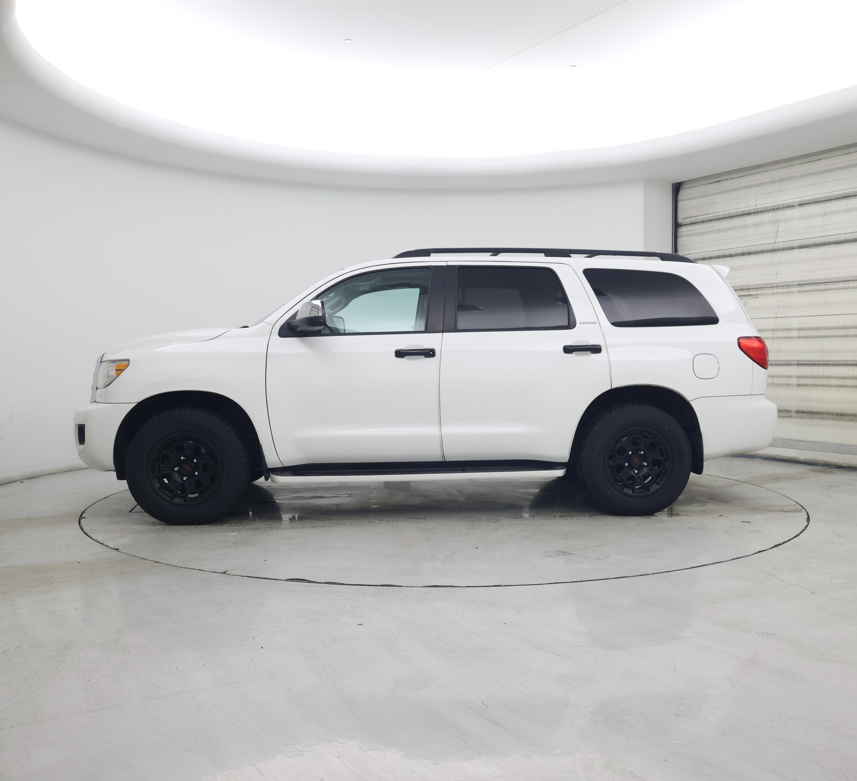 Thumbnail: 2016 Toyota Sequoia - 3