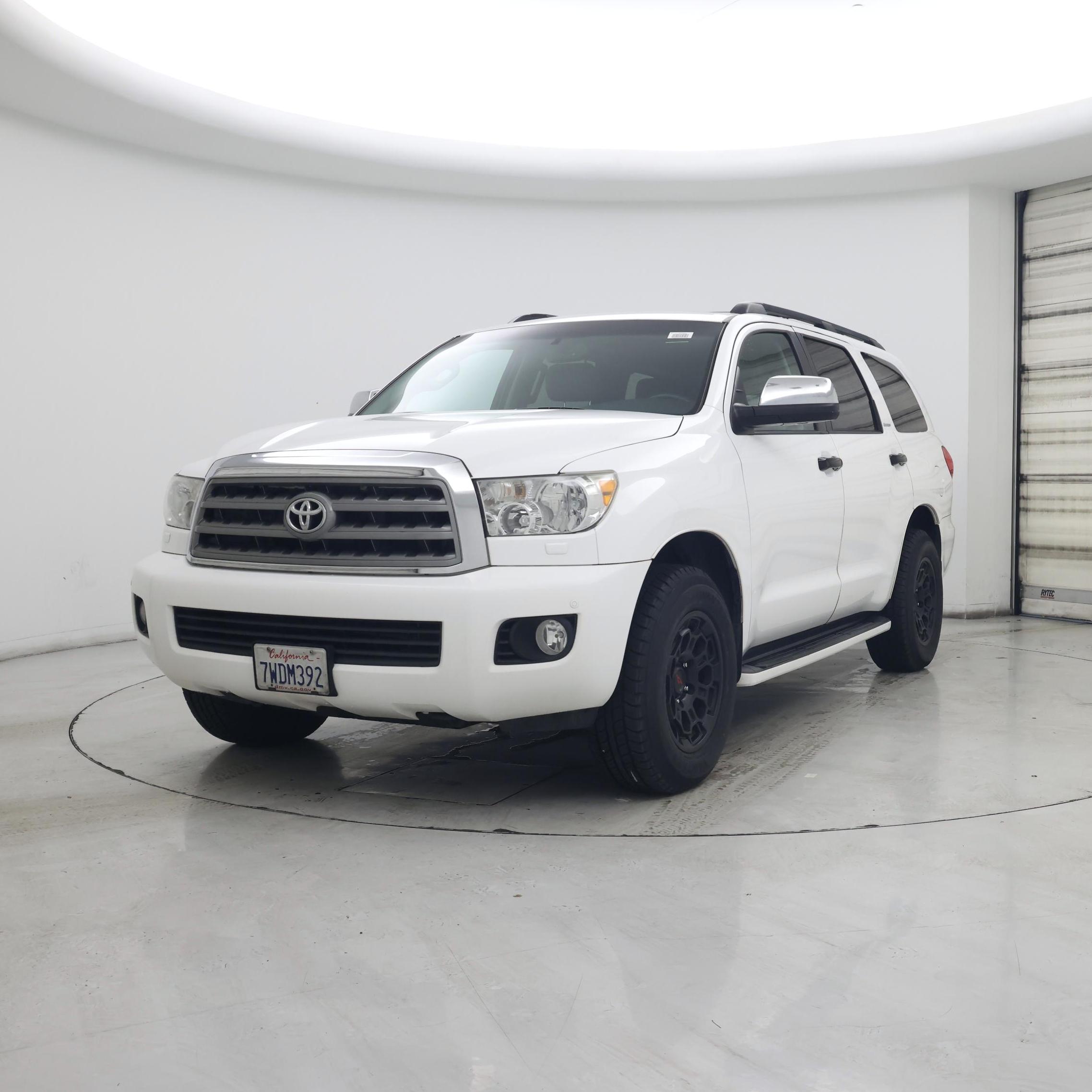 Thumbnail: 2016 Toyota Sequoia - 4
