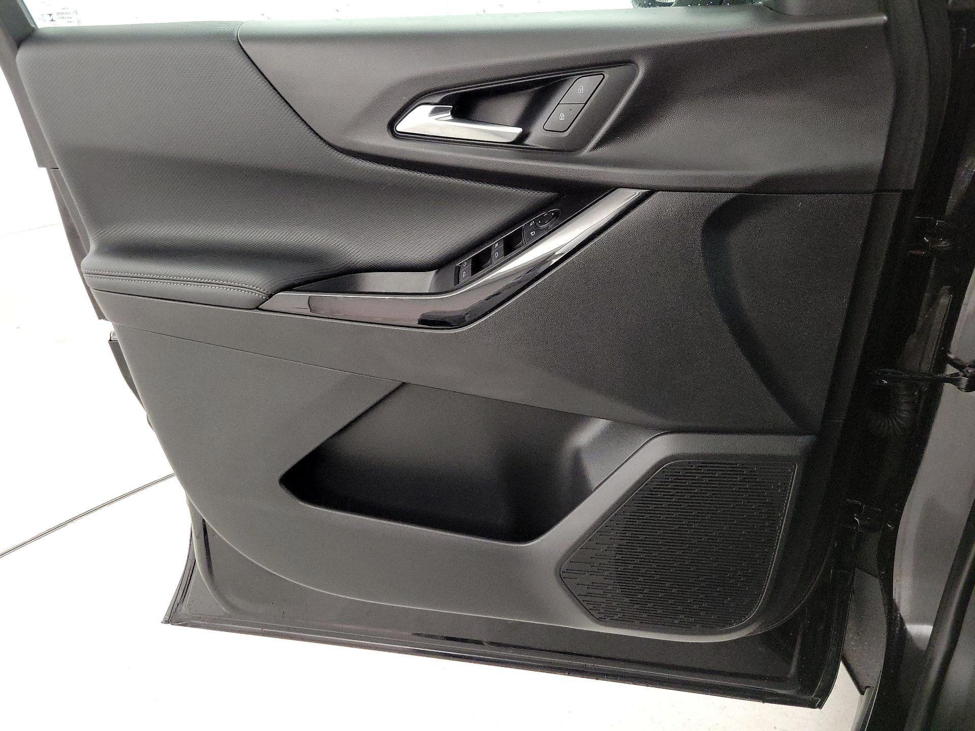 Thumbnail: 2025 Chevrolet Equinox - 12