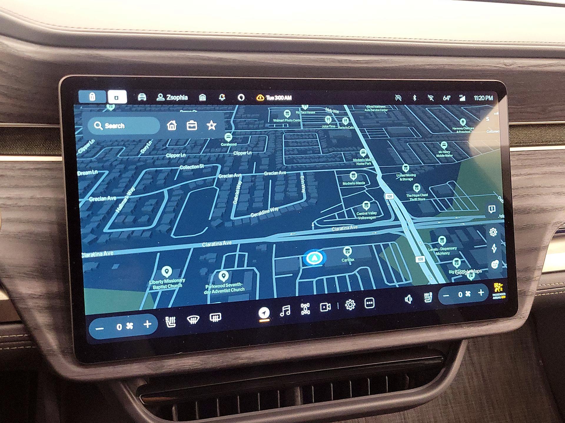 Thumbnail: 2023 Rivian R1S - 13