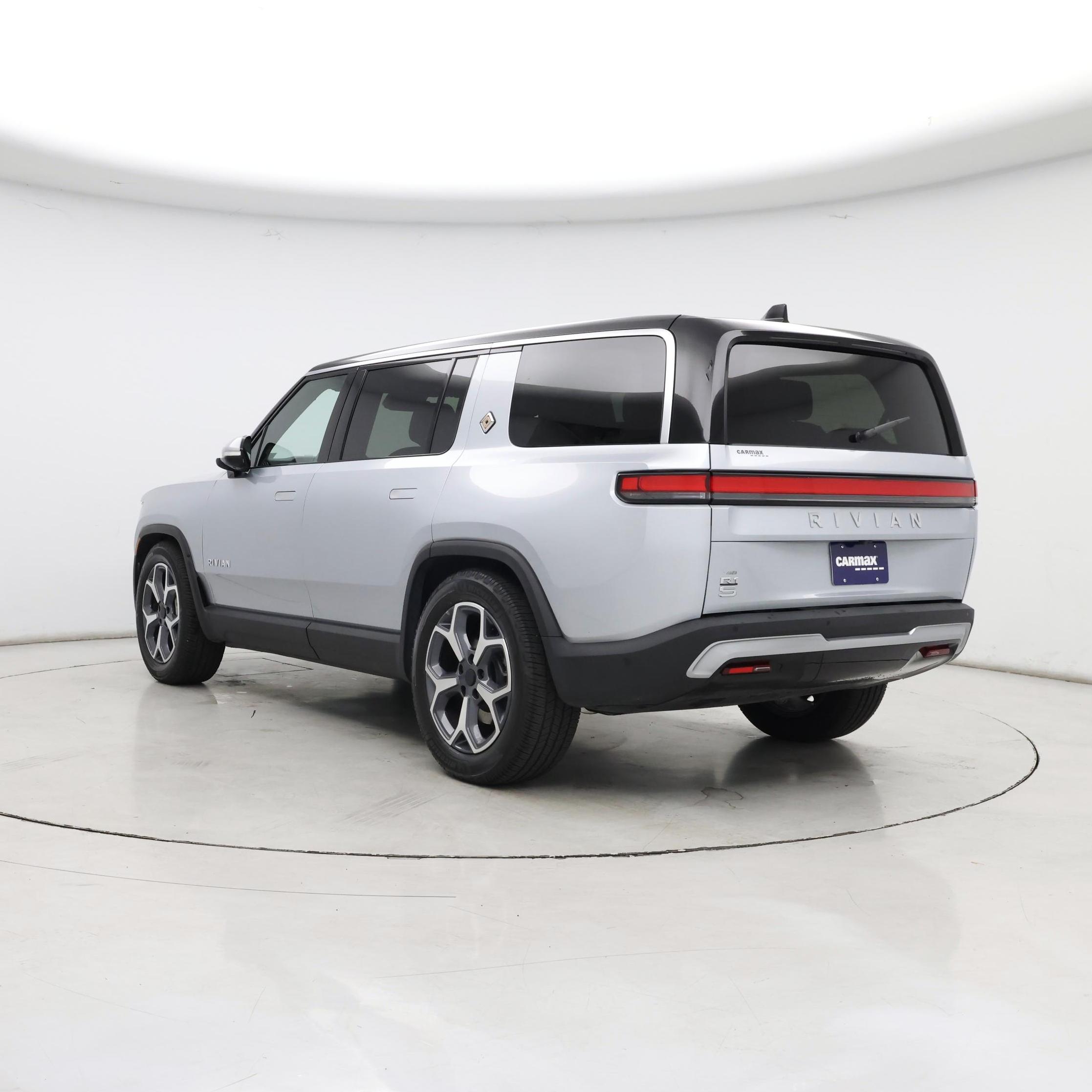 Thumbnail: 2023 Rivian R1S - 2