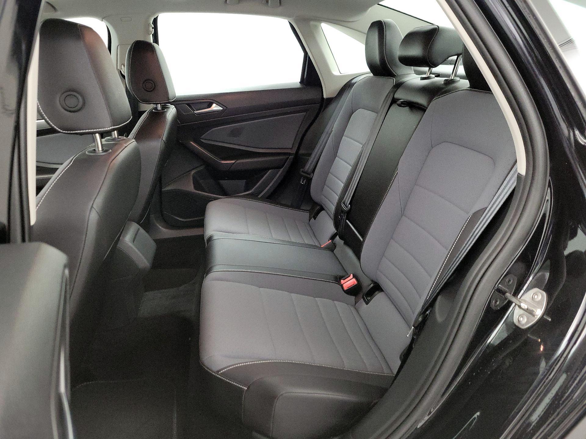 Thumbnail: 2025 Volkswagen Jetta - 20