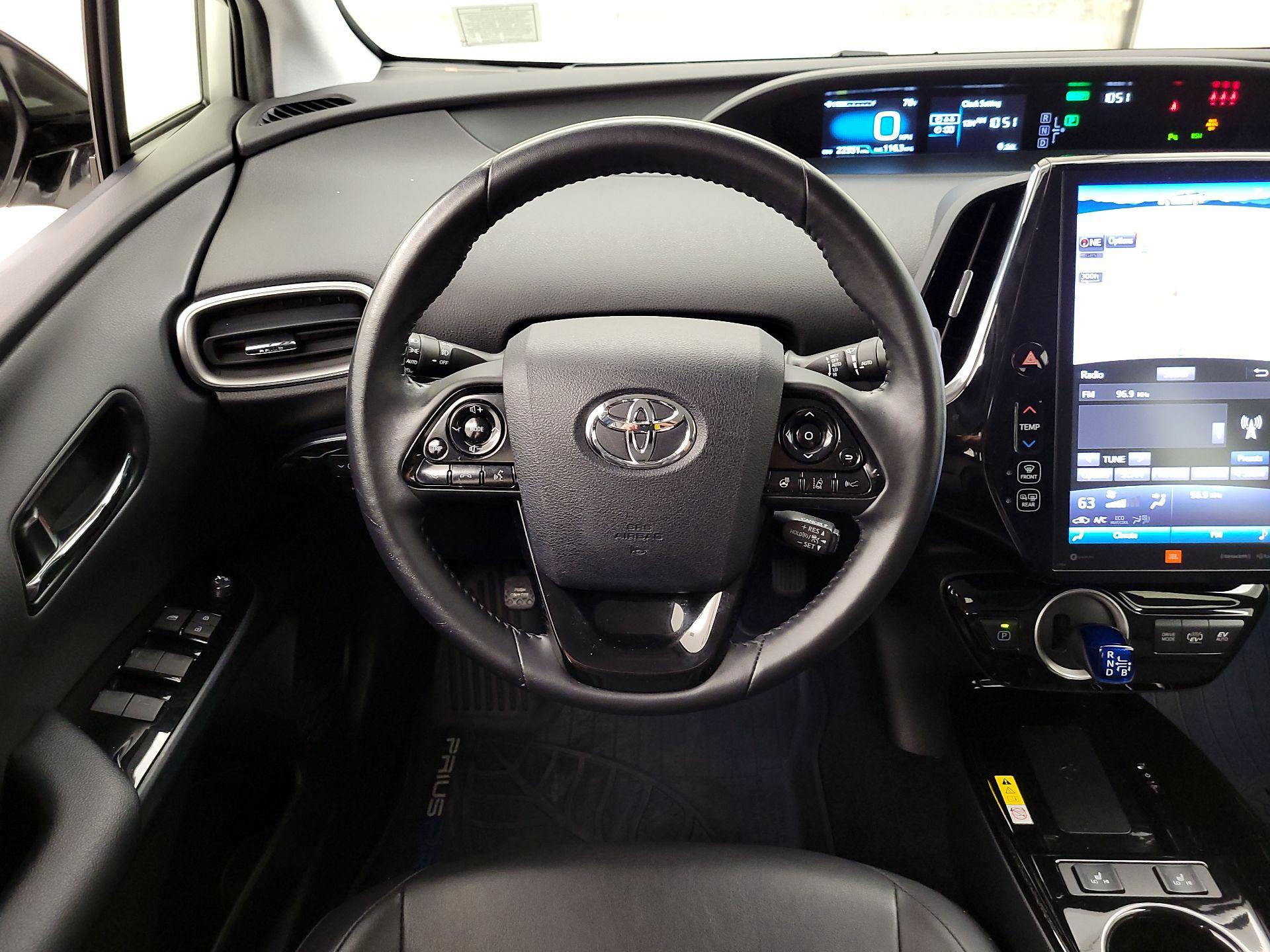 Thumbnail: 2020 Toyota Prius Prime - 10