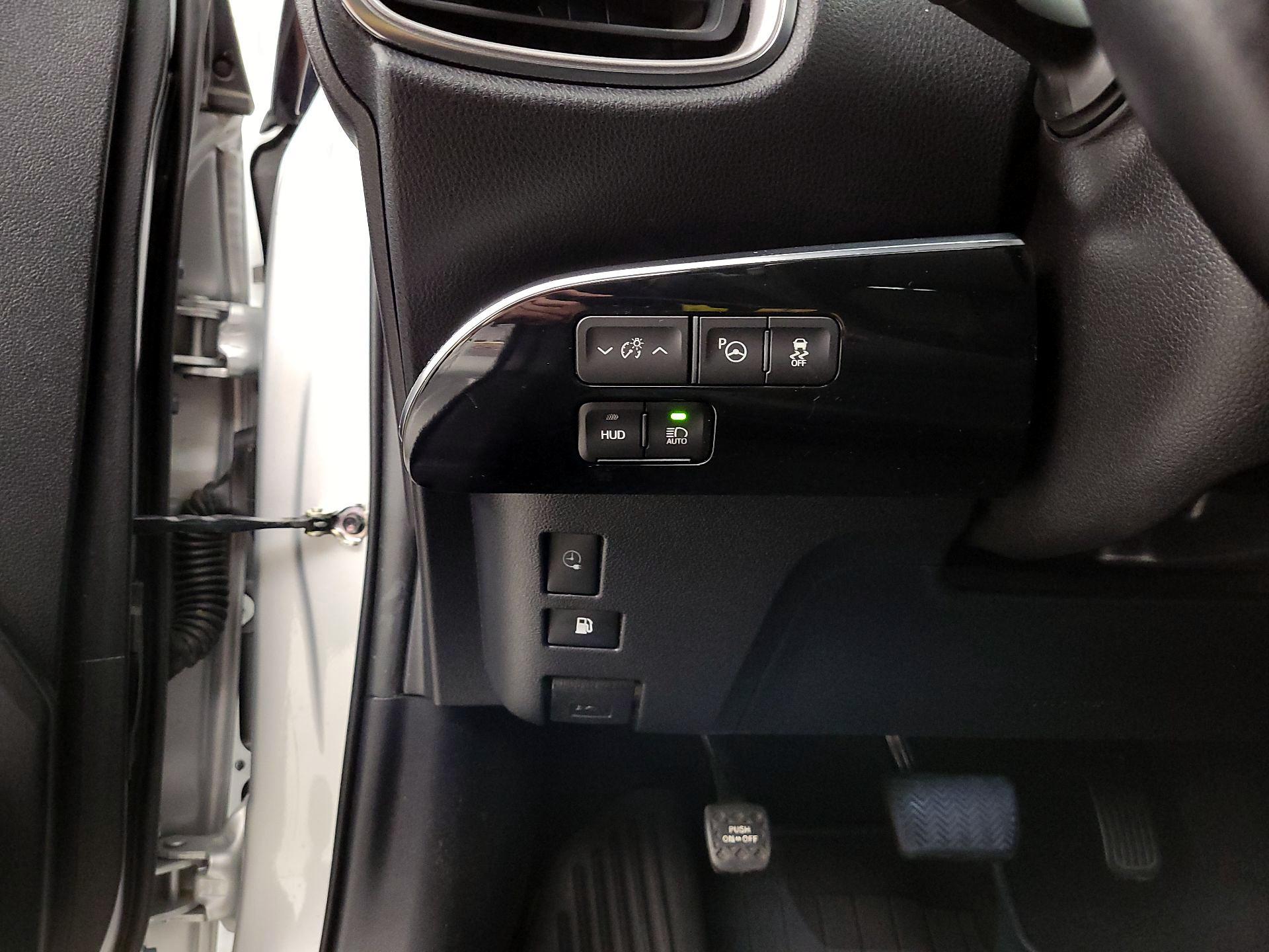 Thumbnail: 2020 Toyota Prius Prime - 13