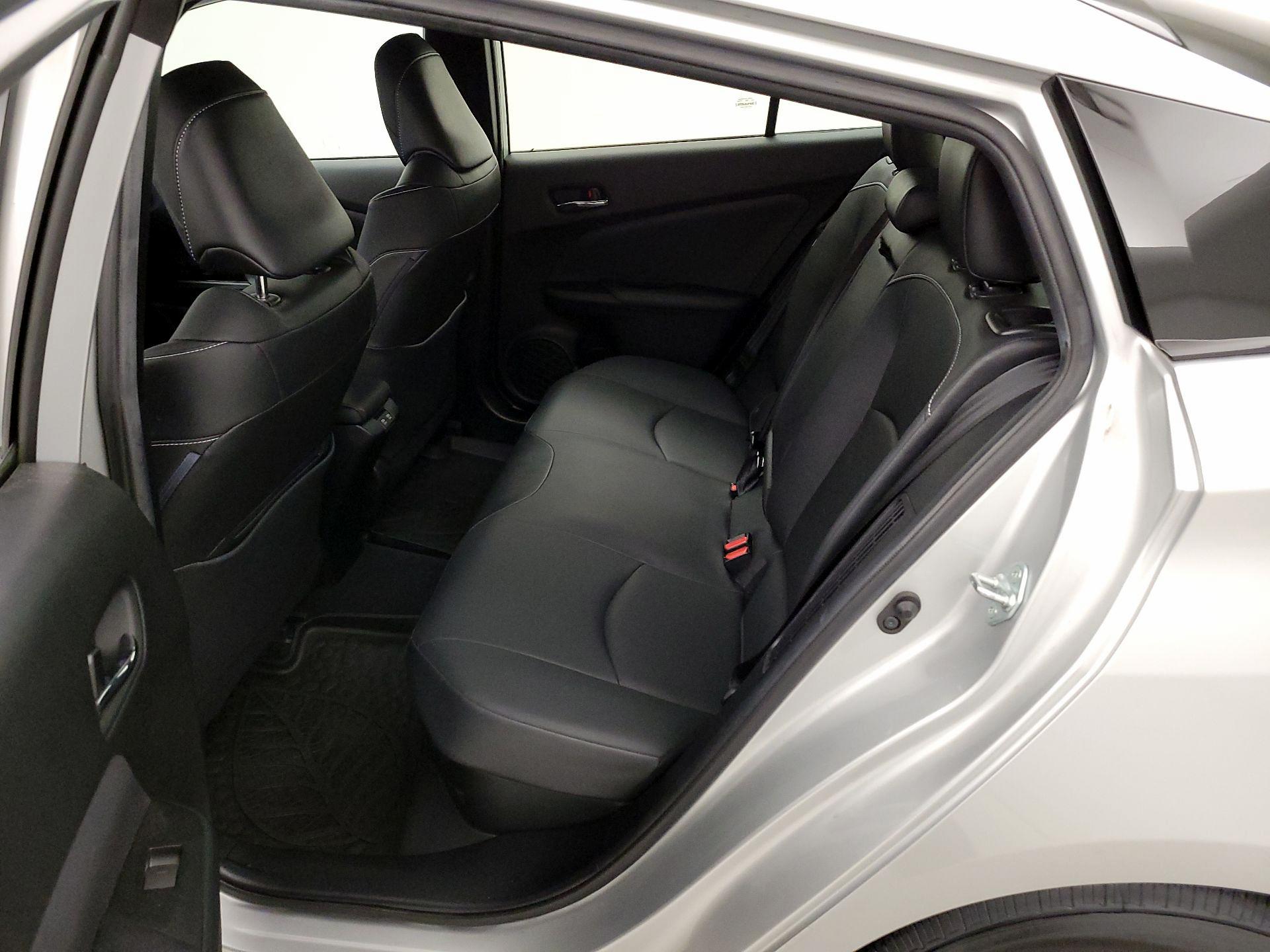 Thumbnail: 2020 Toyota Prius Prime - 20