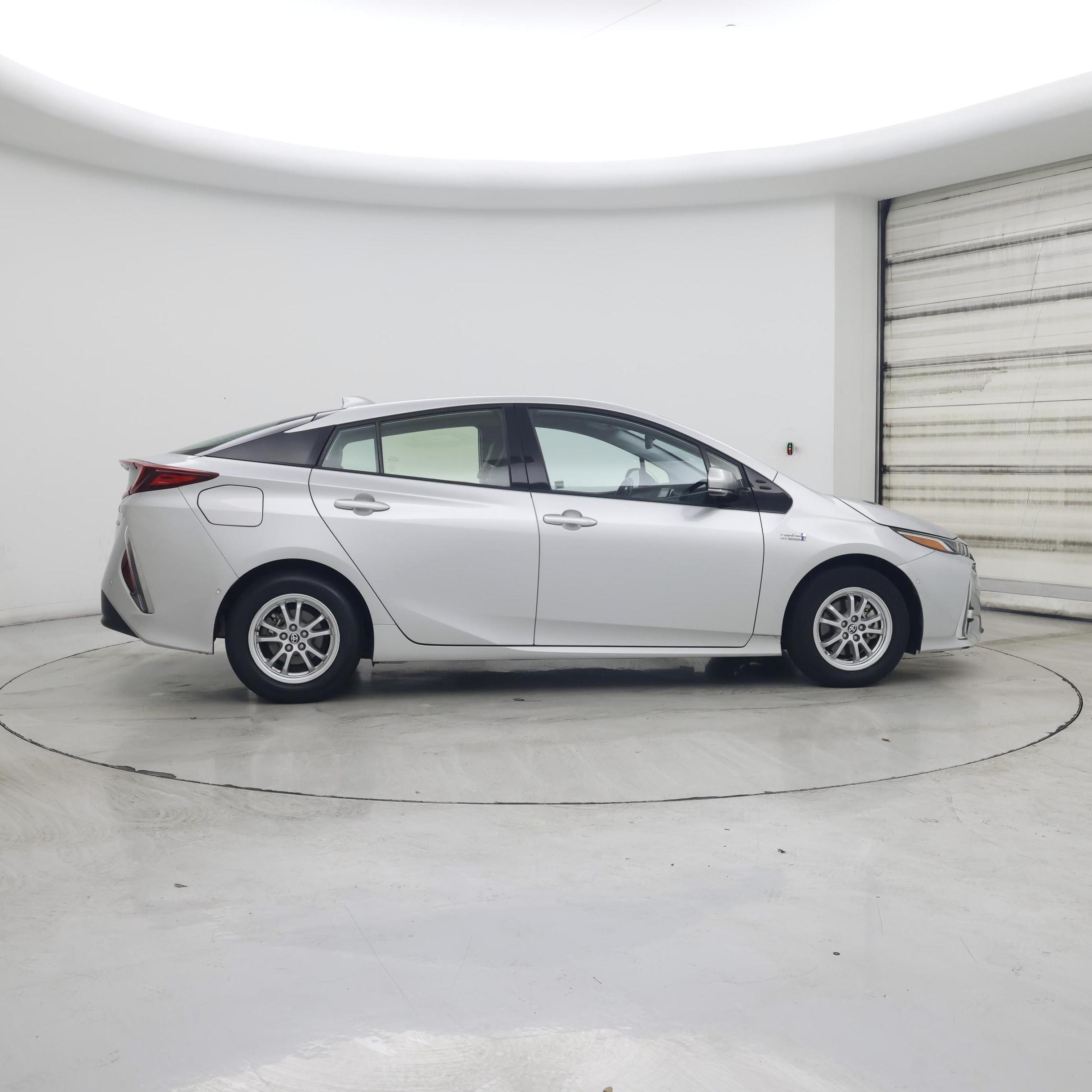 Thumbnail: 2020 Toyota Prius Prime - 7