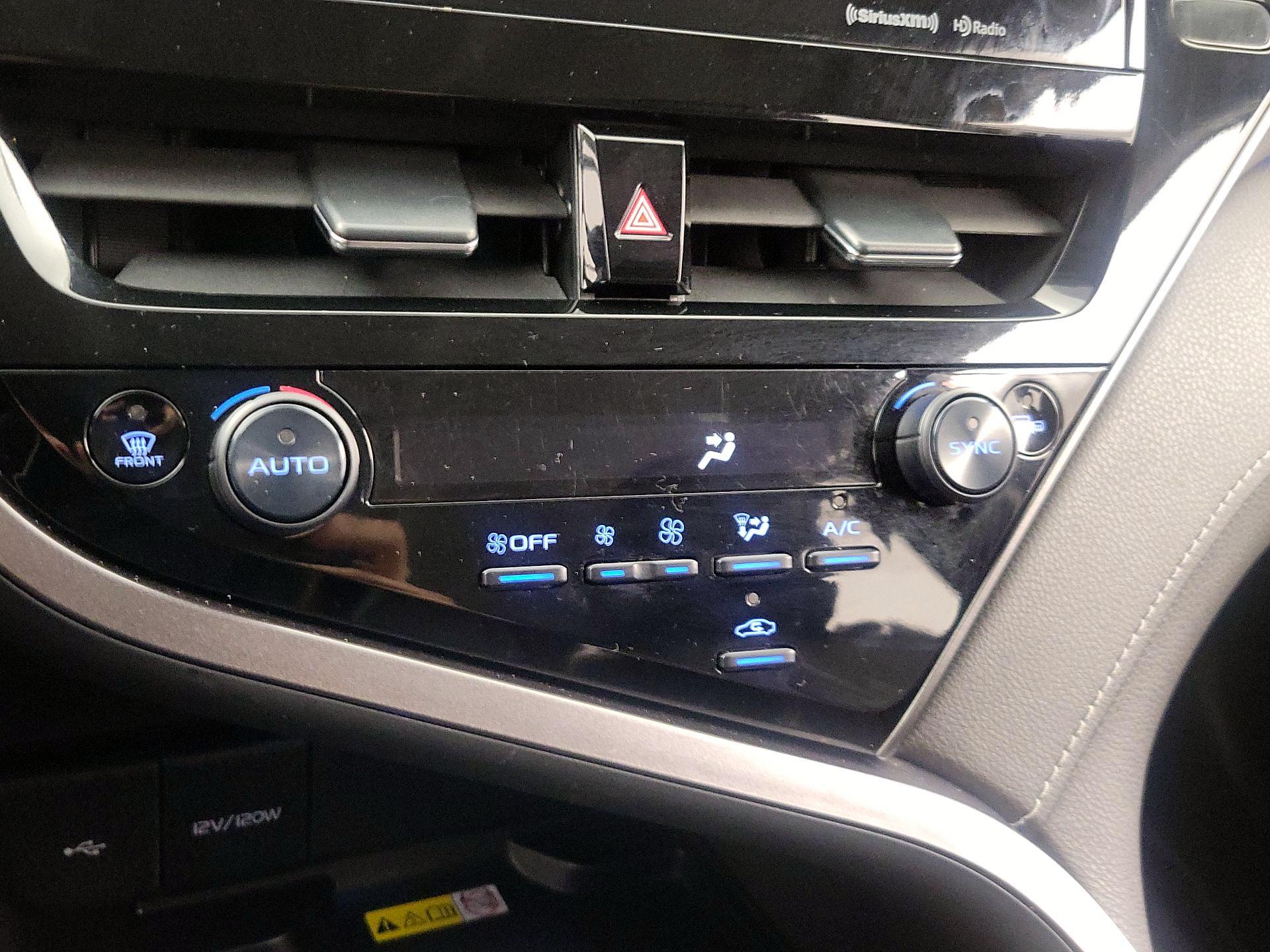 Thumbnail: 2022 Toyota Camry - 16