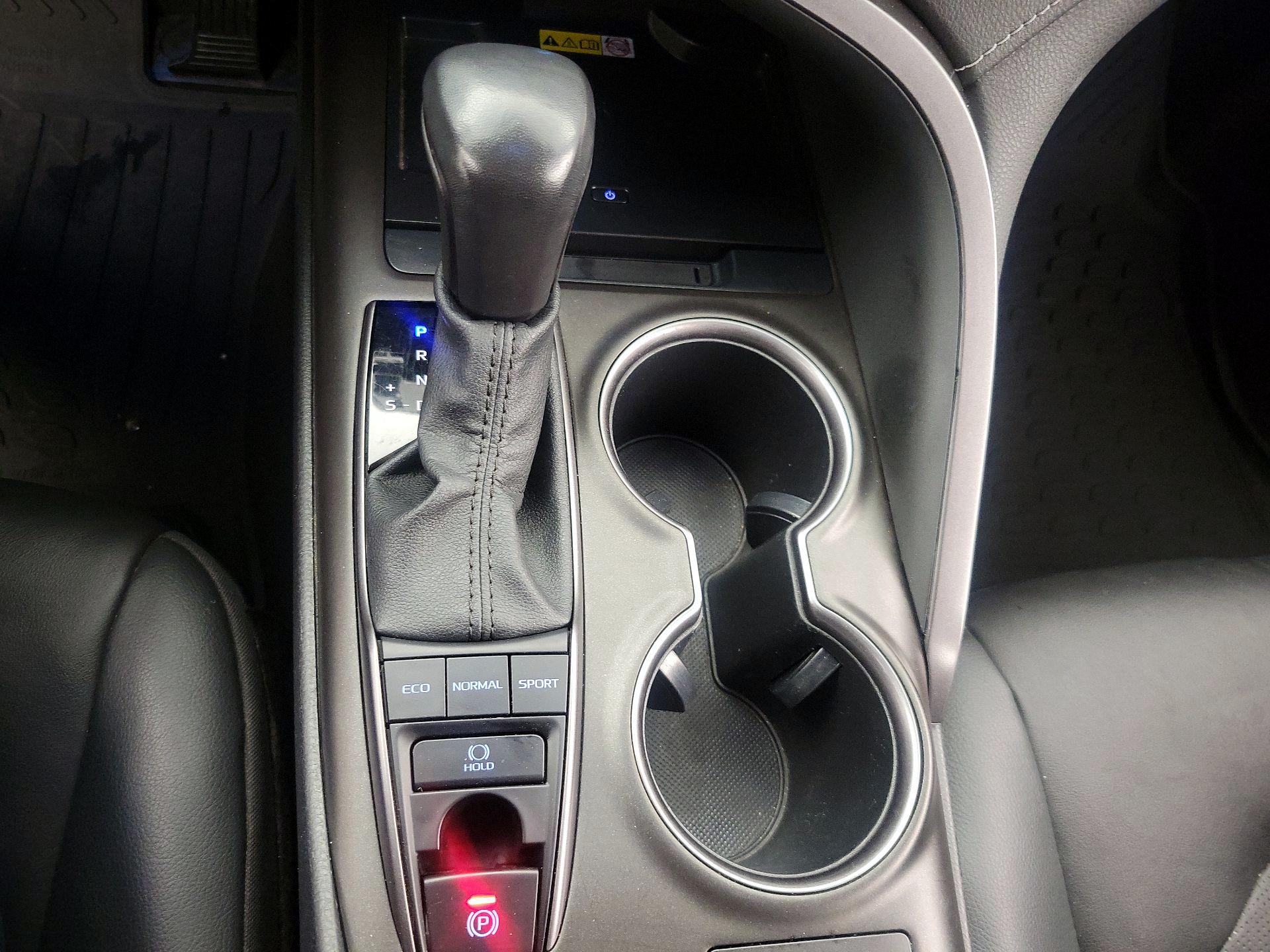 Thumbnail: 2022 Toyota Camry - 17