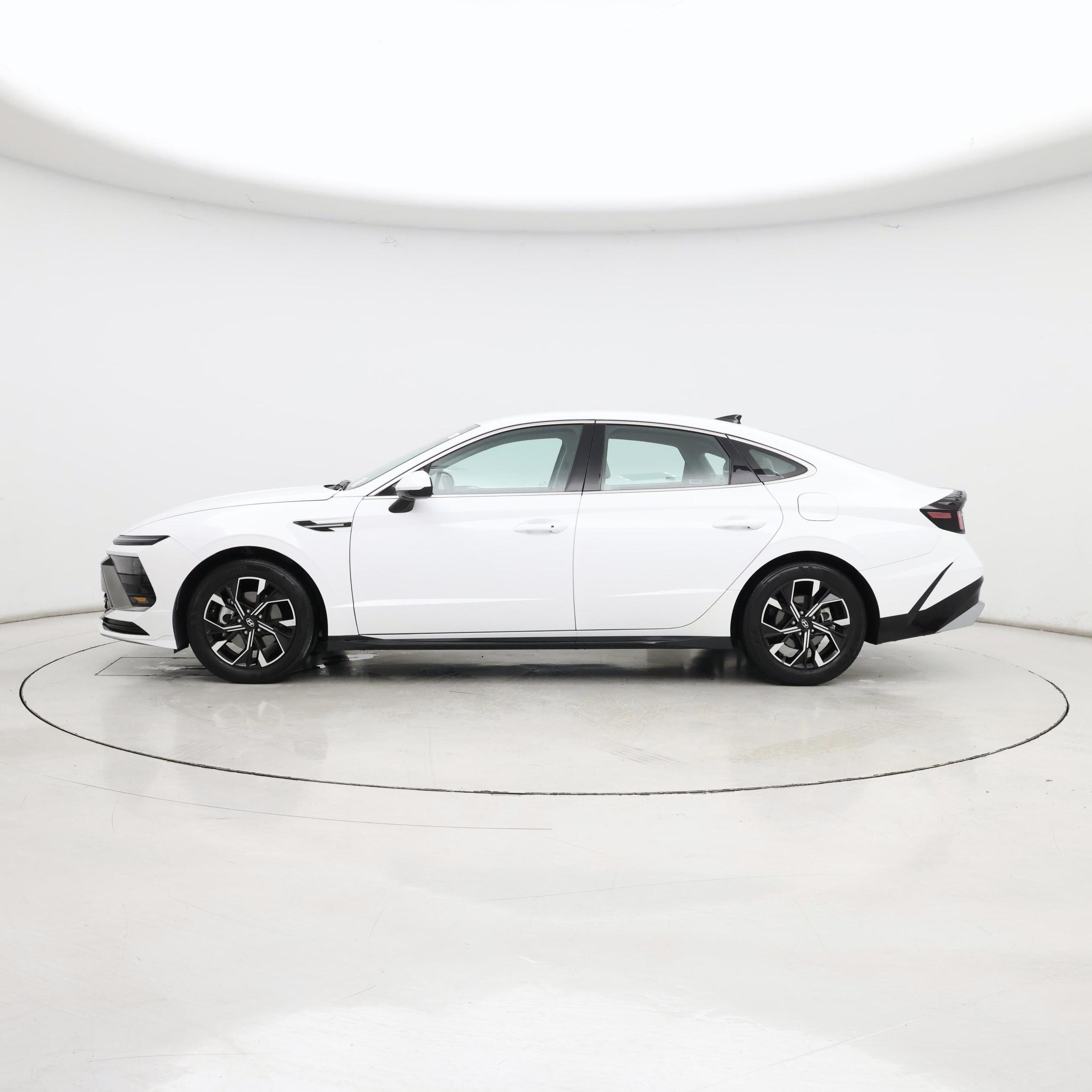 Thumbnail: 2025 Hyundai Sonata - 3