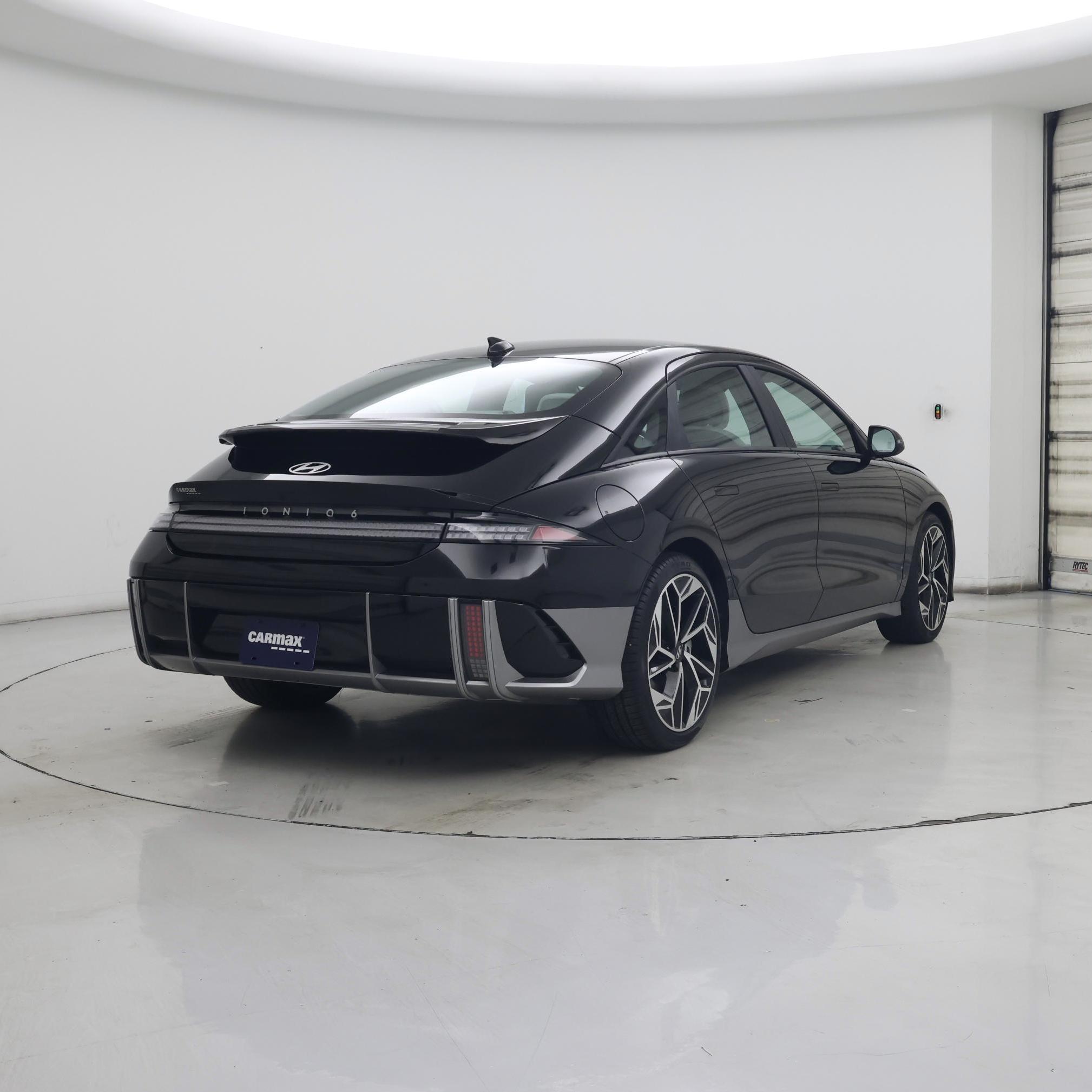 Thumbnail: 2023 Hyundai Ioniq 6 - 8