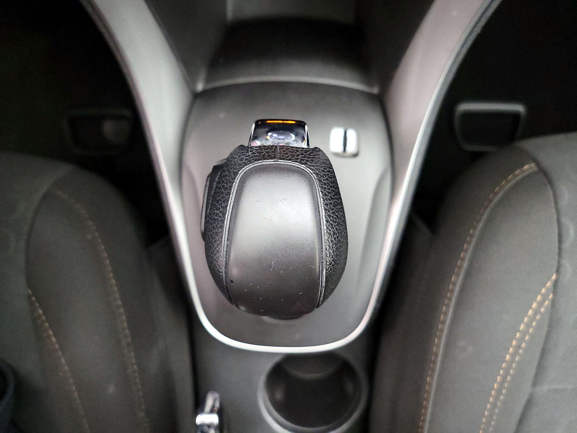 Thumbnail: 2018 Chevrolet Trax - 17