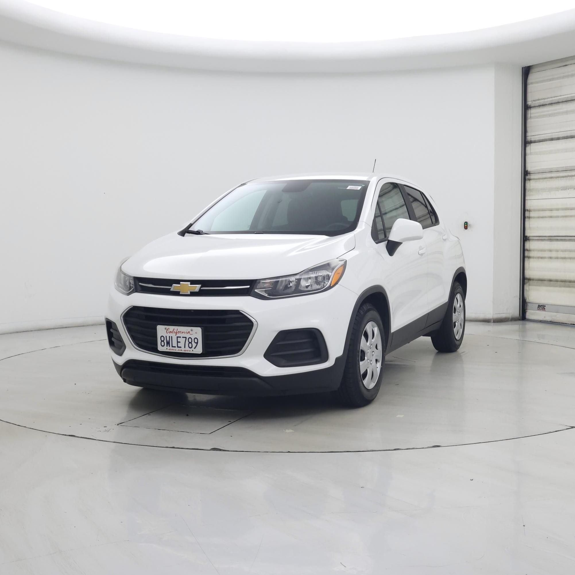 Thumbnail: 2018 Chevrolet Trax - 4