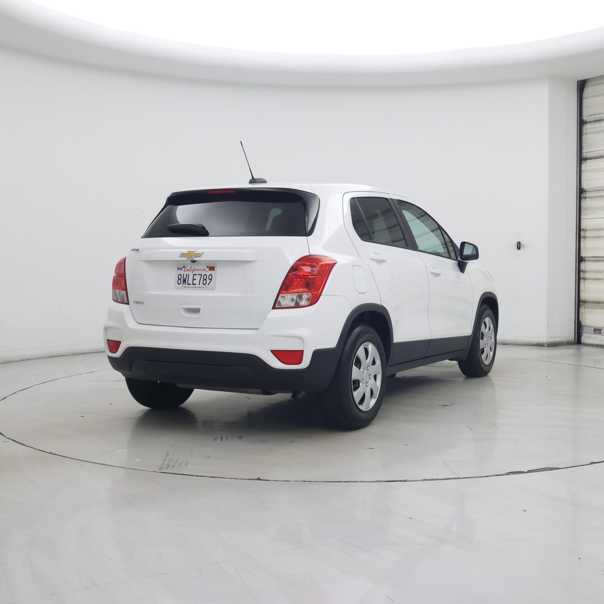 Thumbnail: 2018 Chevrolet Trax - 8