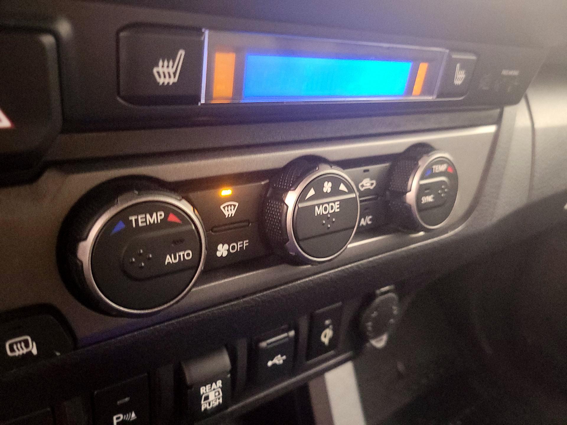 Thumbnail: 2021 Toyota Tacoma - 16