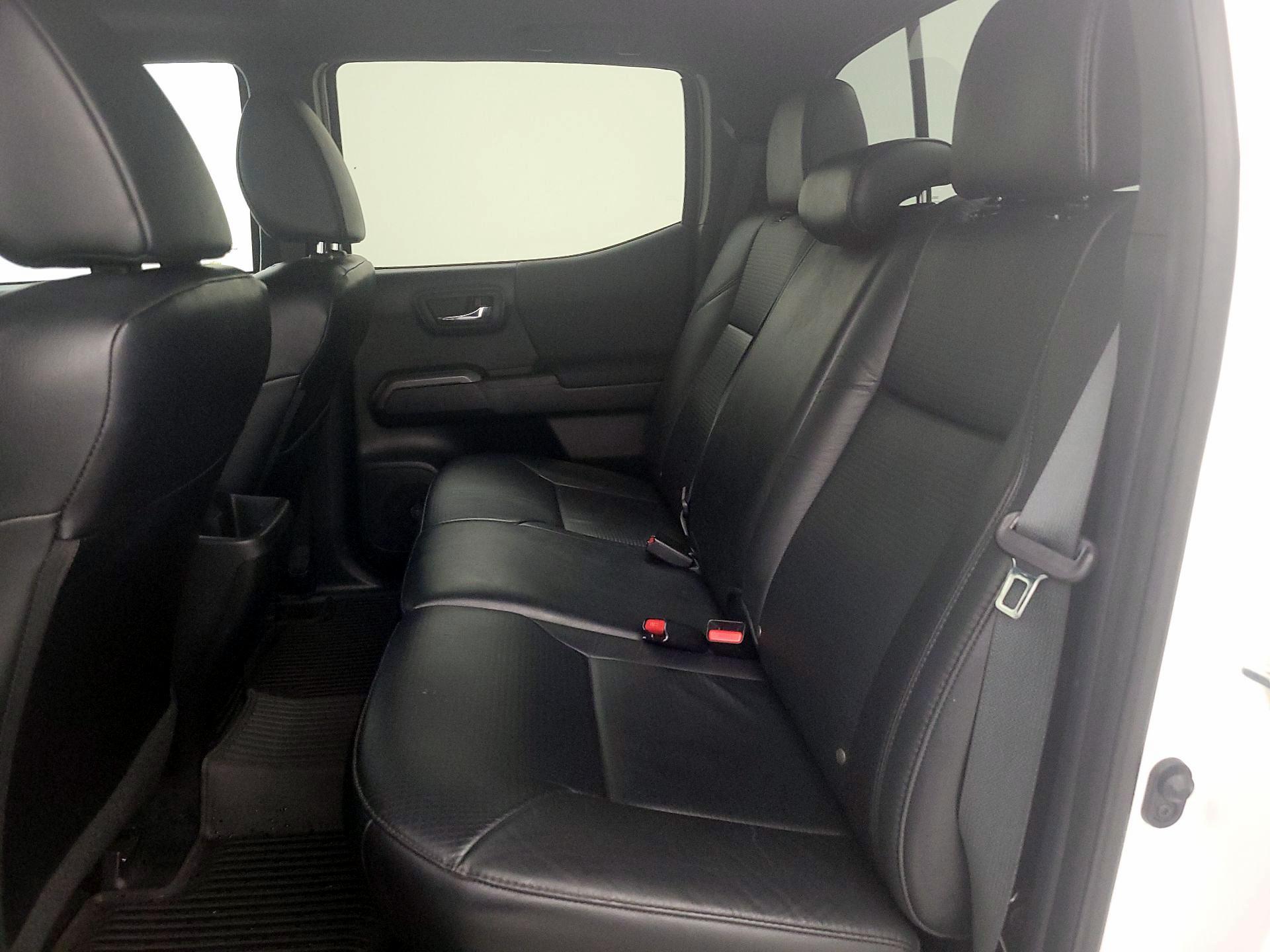 Thumbnail: 2021 Toyota Tacoma - 18