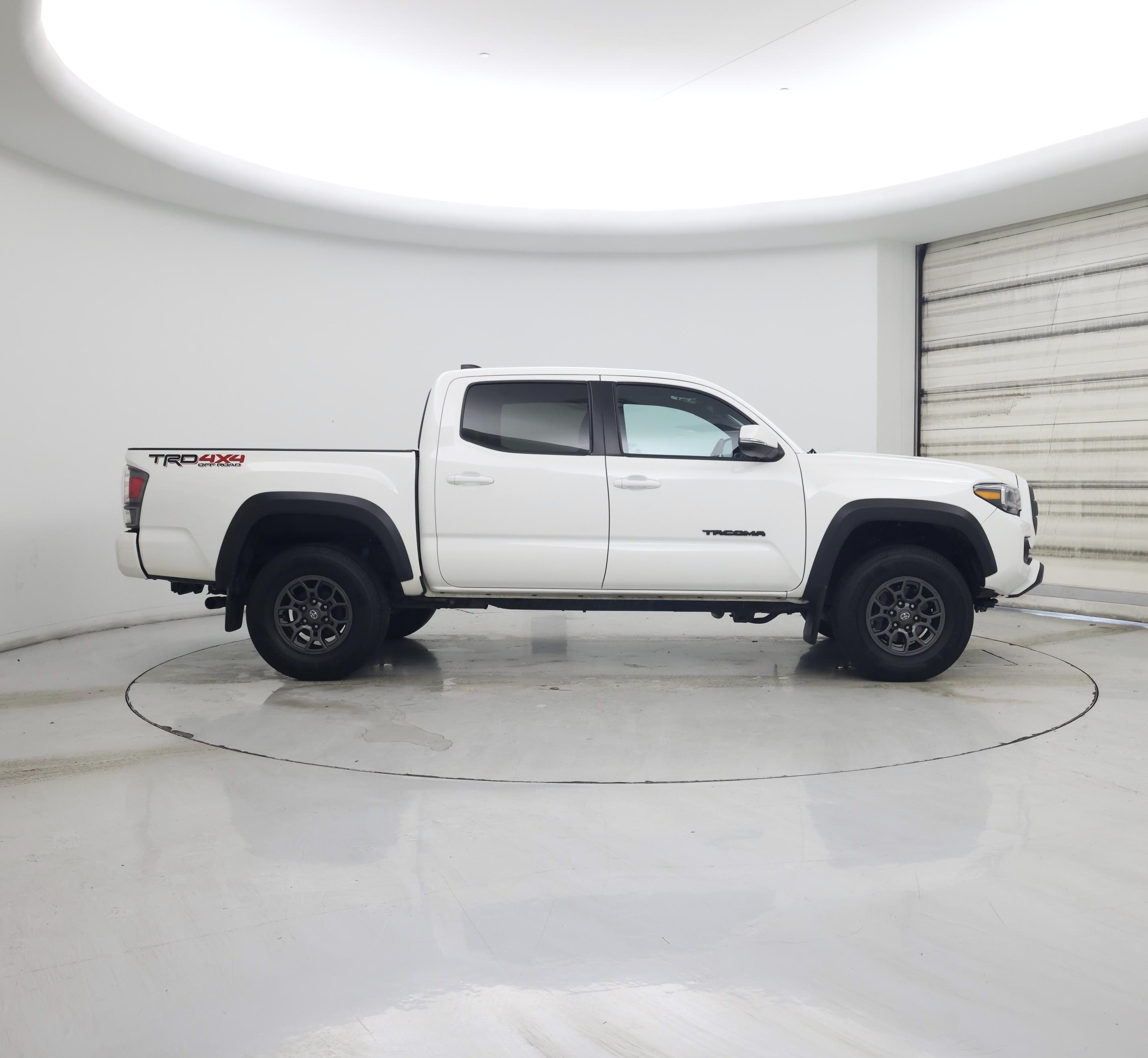 Thumbnail: 2021 Toyota Tacoma - 7