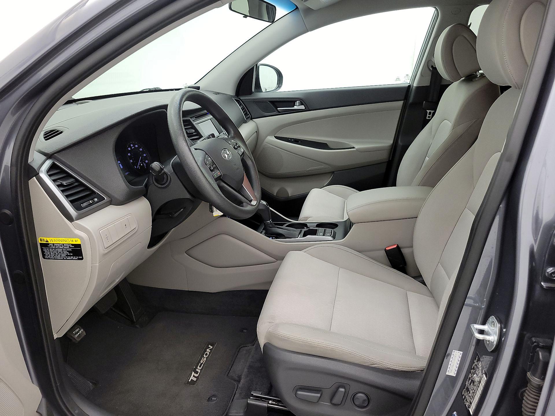 Thumbnail: 2016 Hyundai Tucson - 11