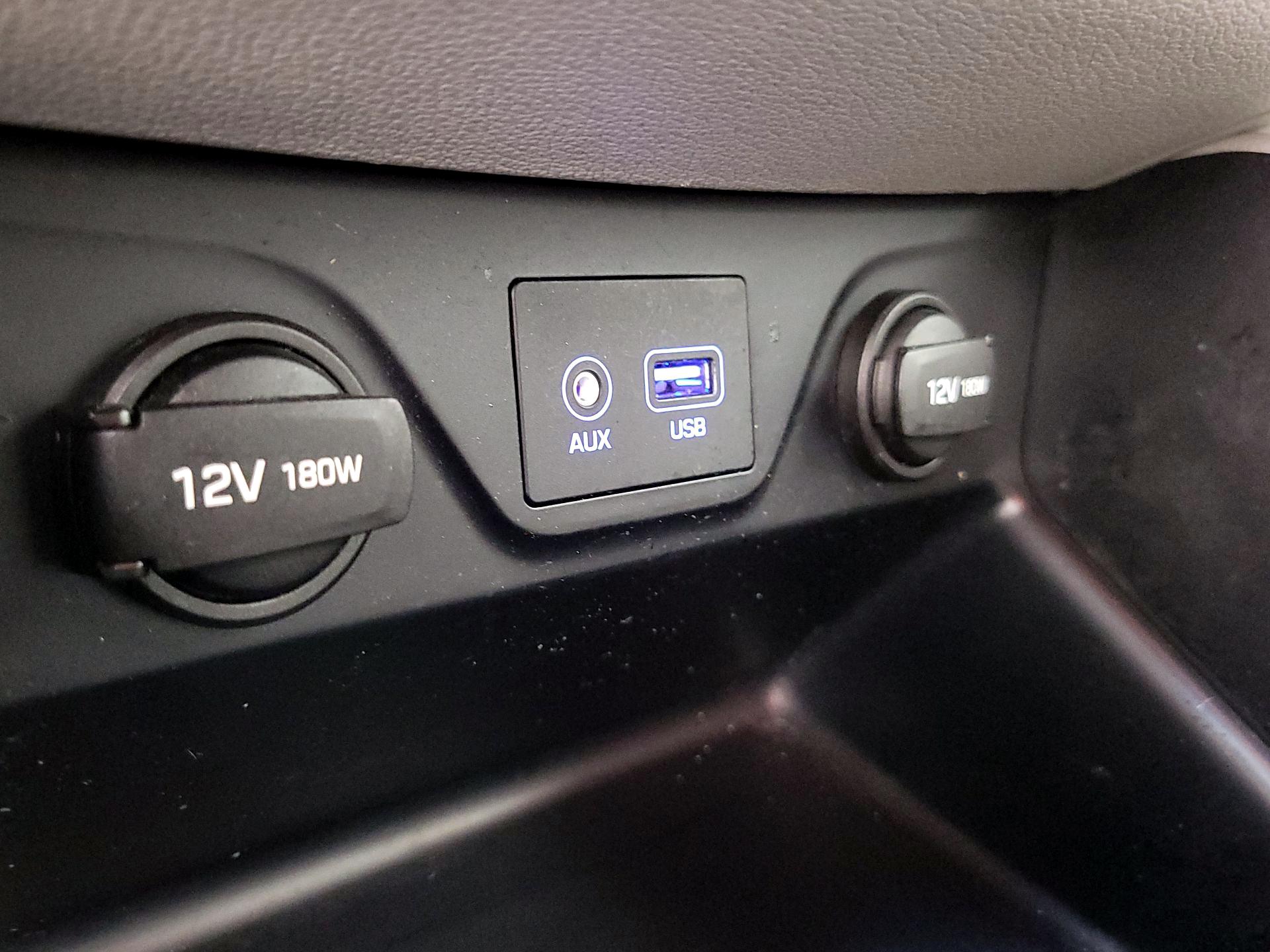 Thumbnail: 2016 Hyundai Tucson - 18