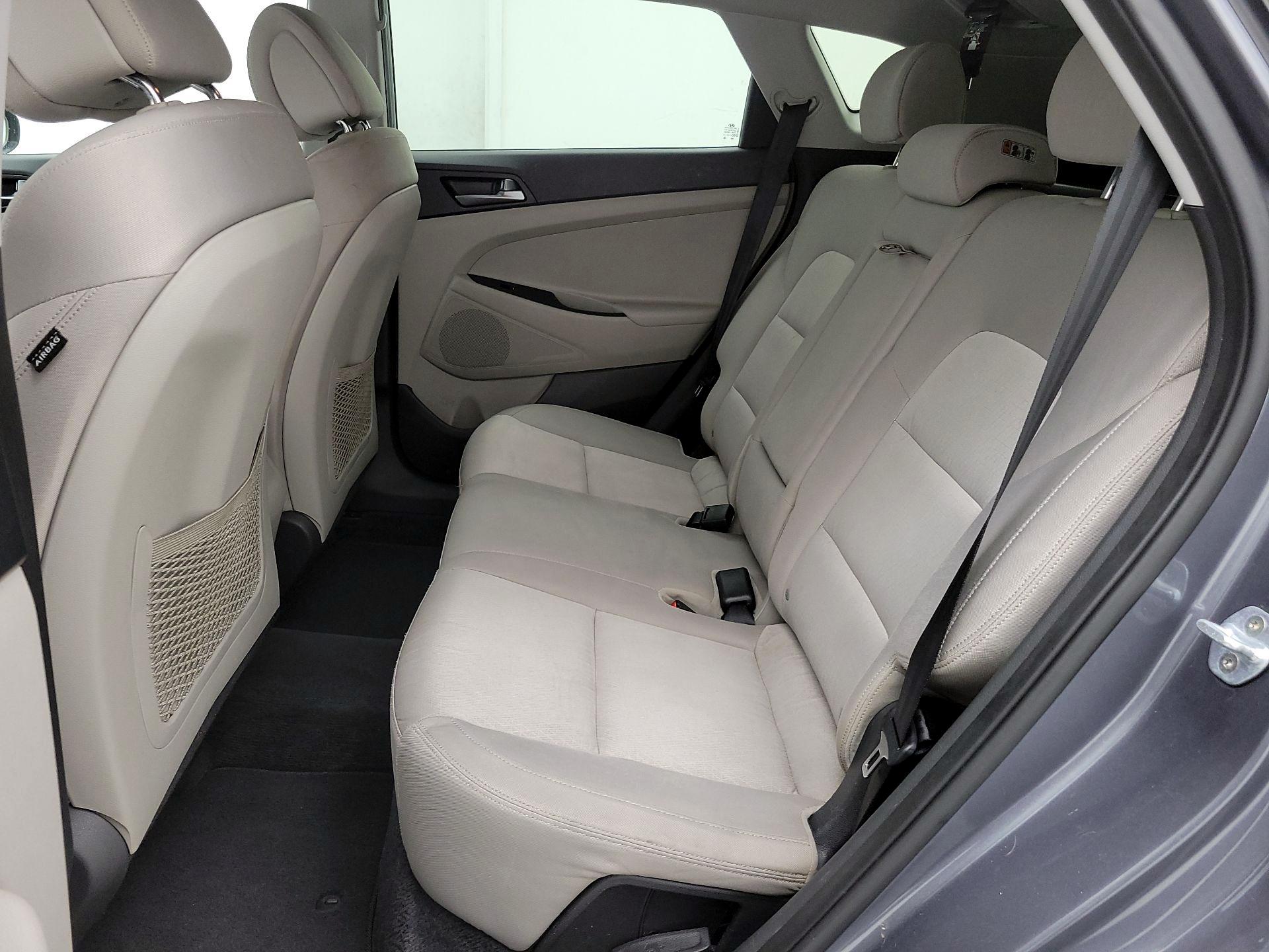 Thumbnail: 2016 Hyundai Tucson - 19