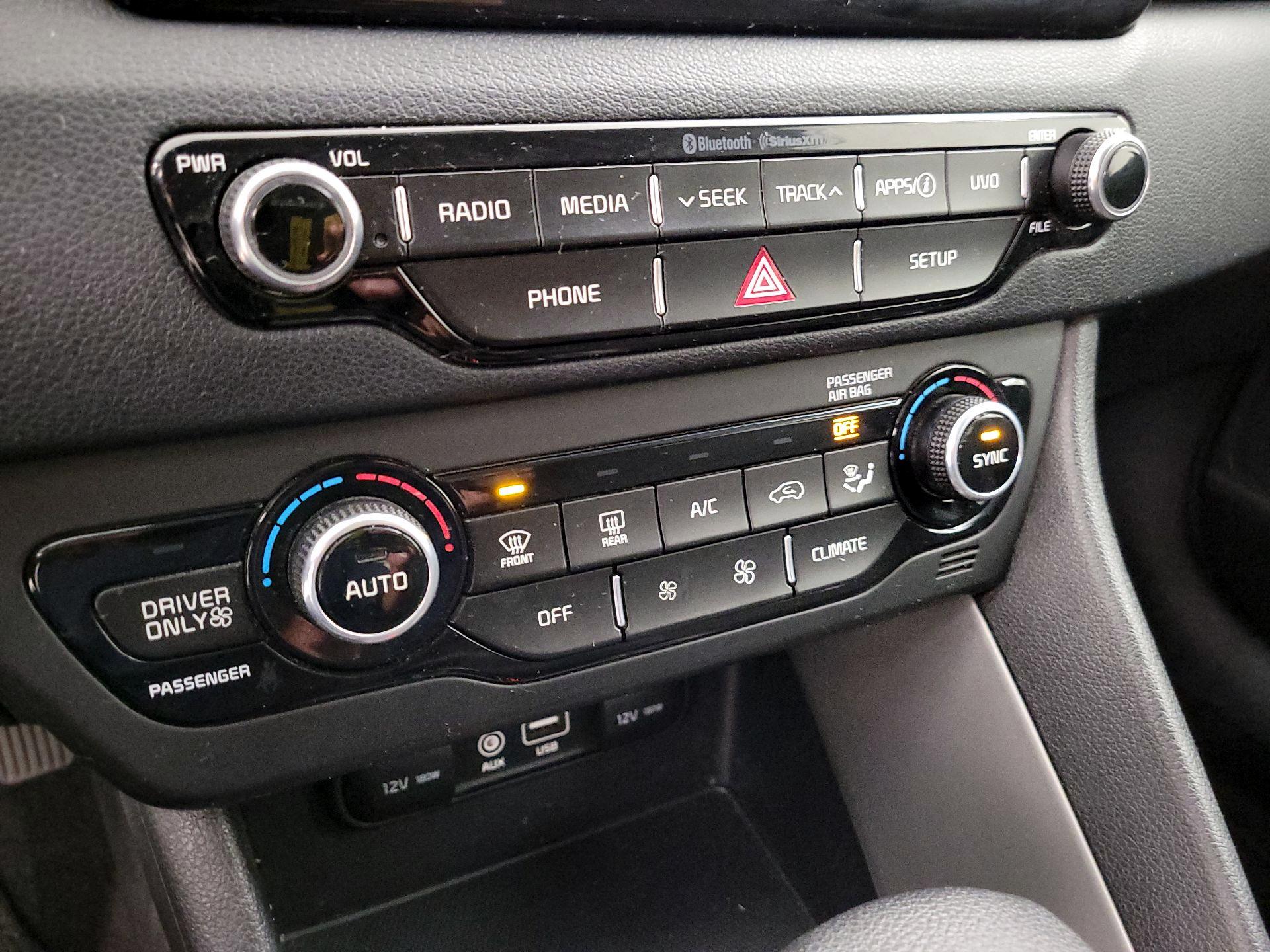 Thumbnail: 2019 Kia Niro - 15