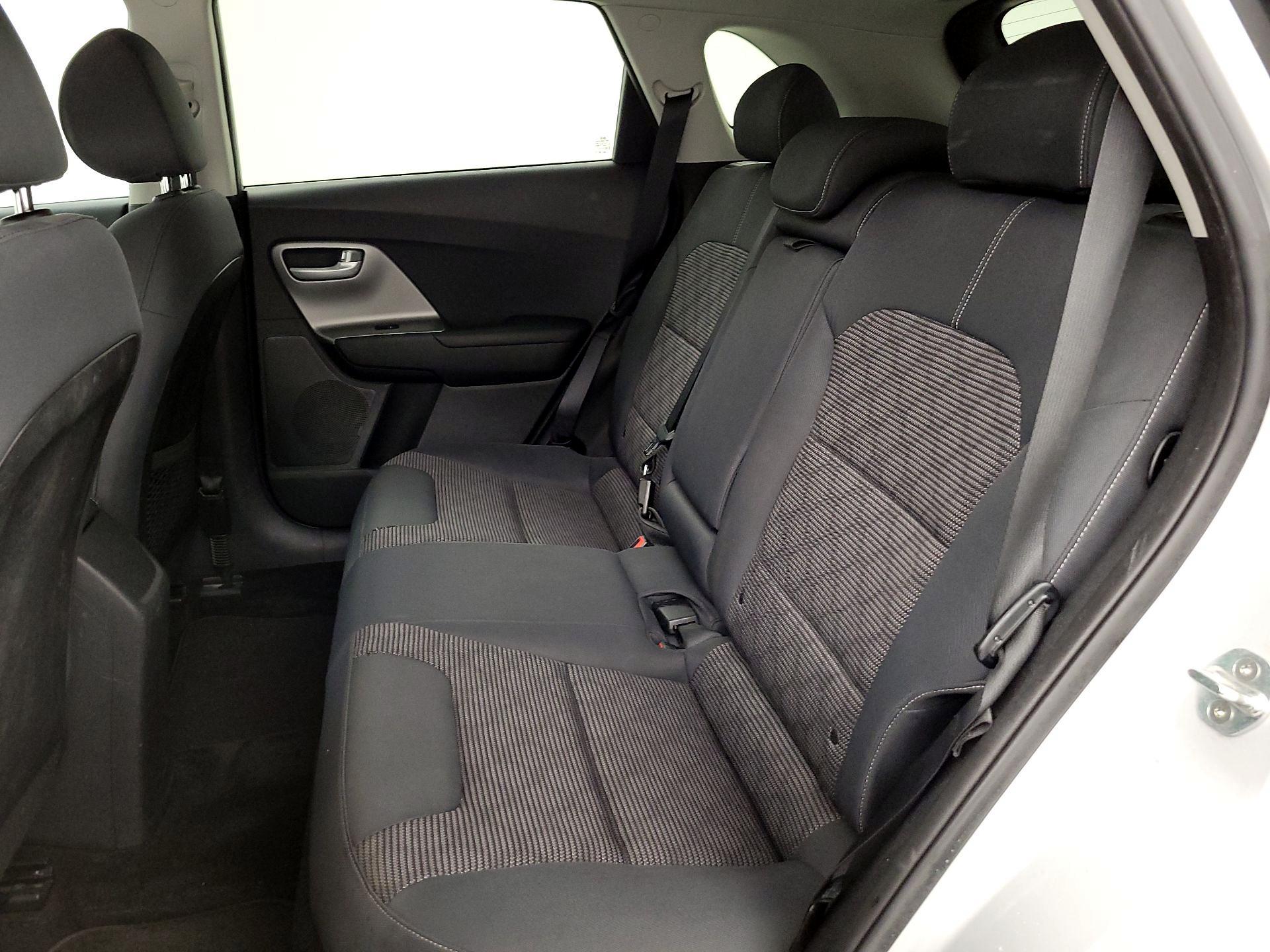 Thumbnail: 2019 Kia Niro - 17