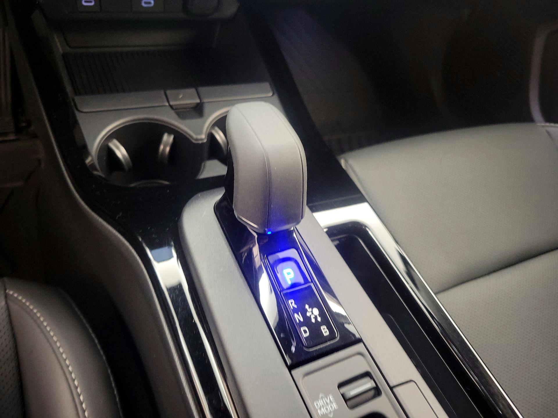 Thumbnail: 2025 Toyota Prius - 17