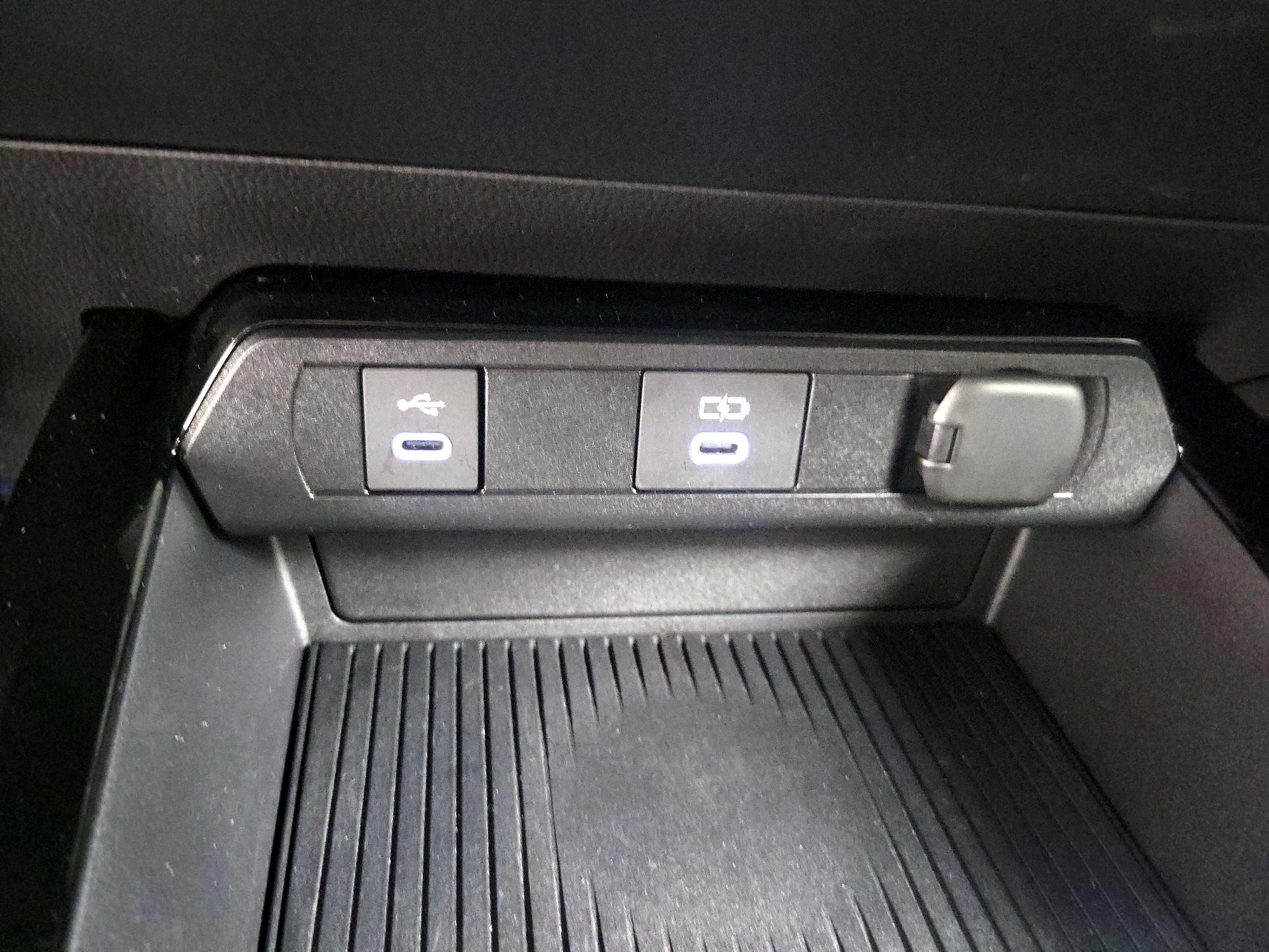 Thumbnail: 2025 Toyota Prius - 18