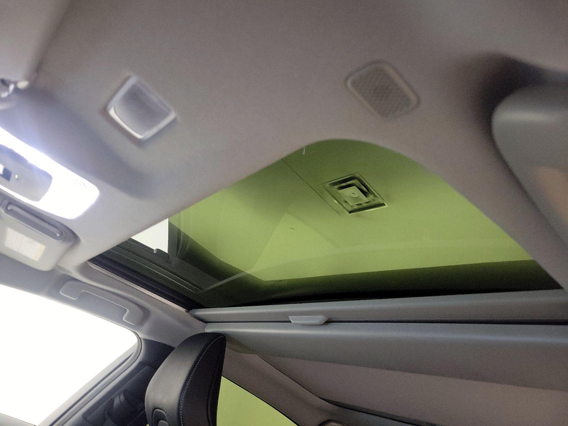 Thumbnail: 2025 Toyota Prius - 19