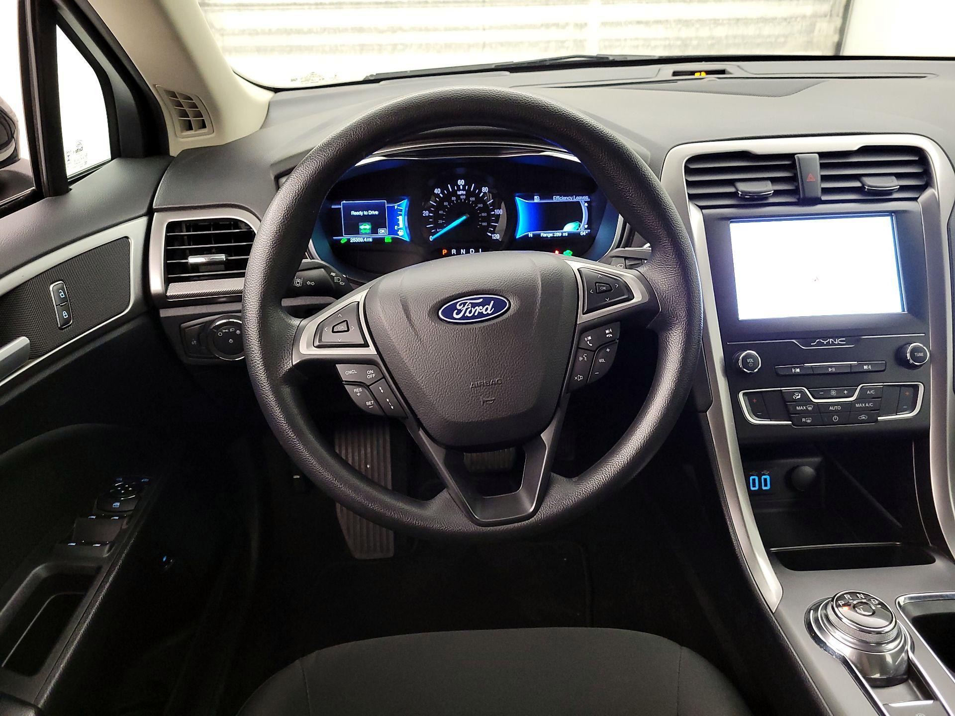 Thumbnail: 2020 Ford Fusion - 10