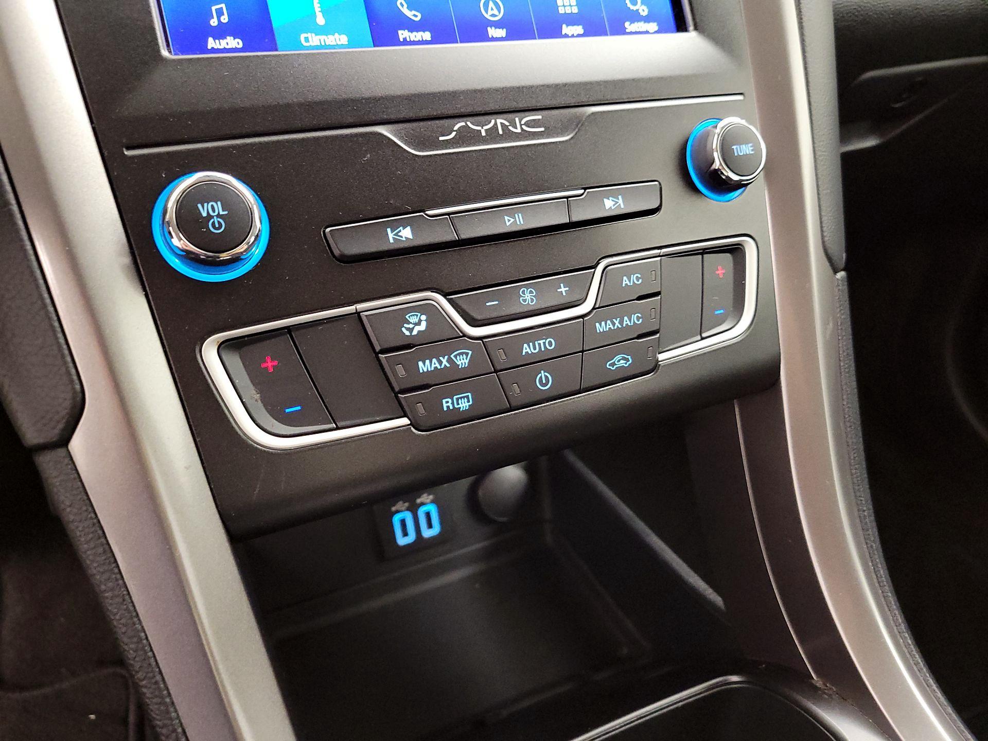 Thumbnail: 2020 Ford Fusion - 17