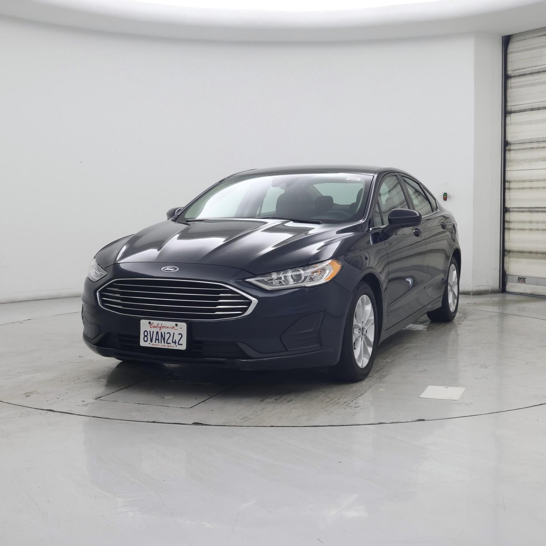 Thumbnail: 2020 Ford Fusion - 4