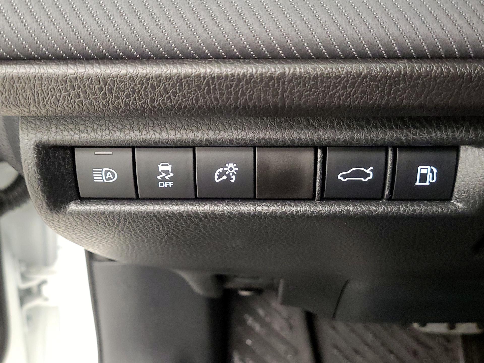 Thumbnail: 2026 Toyota Camry - 13