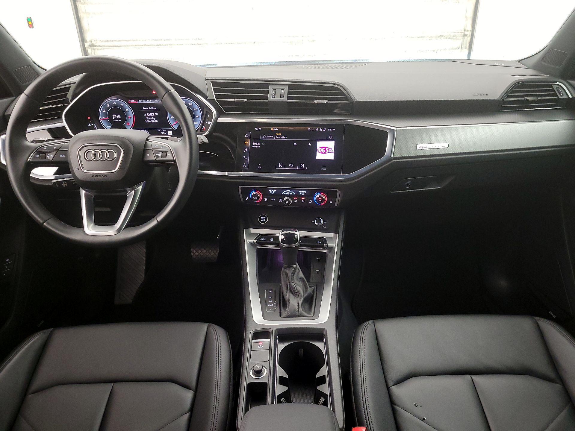 Thumbnail: 2025 Audi Q3 - 9