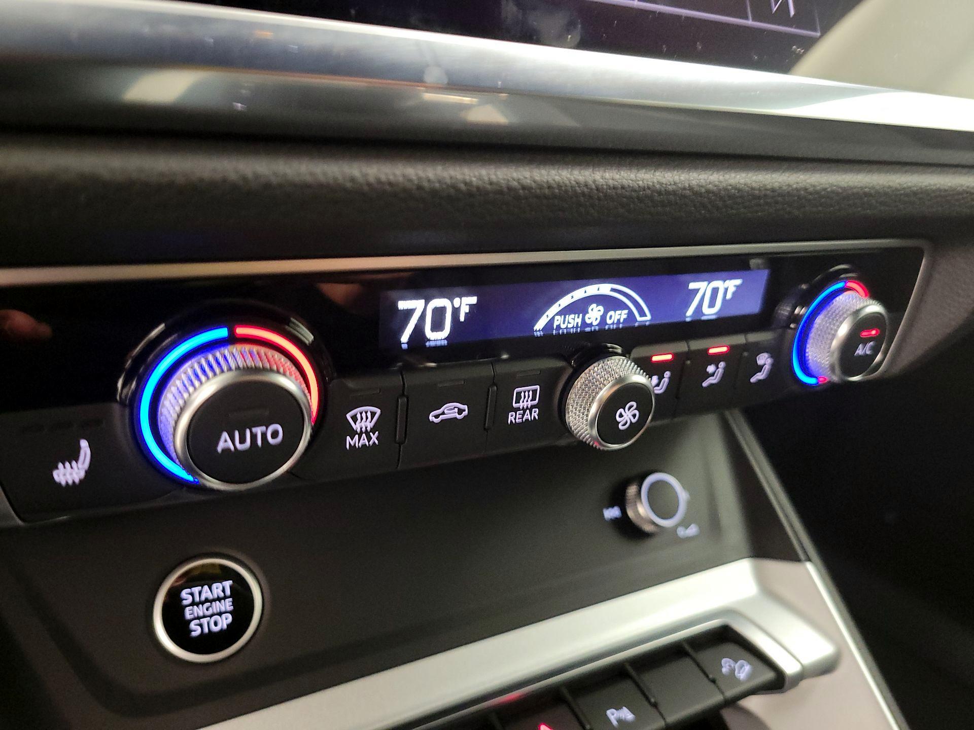 Thumbnail: 2025 Audi Q3 - 16