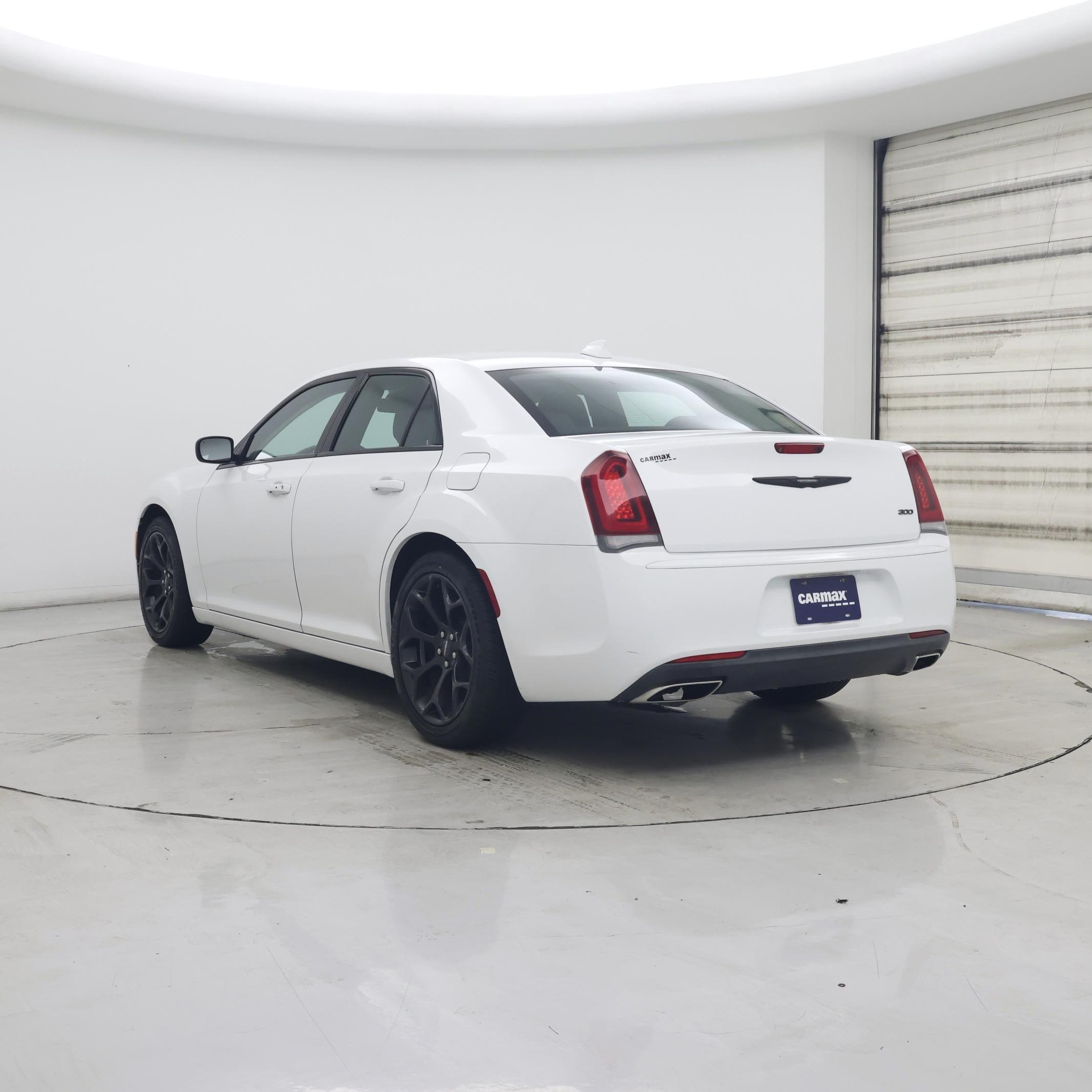 Thumbnail: 2019 Chrysler 300 - 2