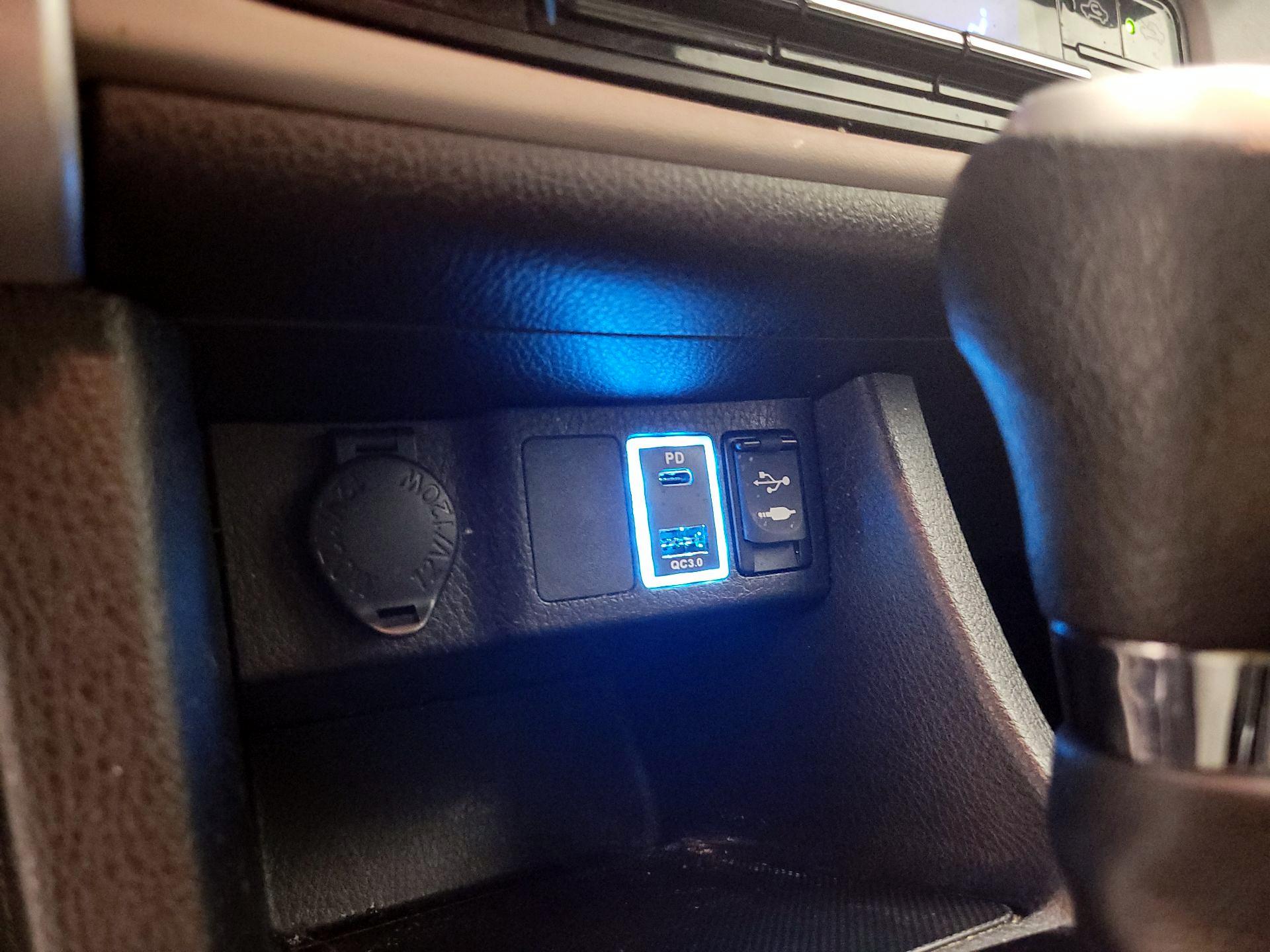 Thumbnail: 2019 Toyota Corolla - 18