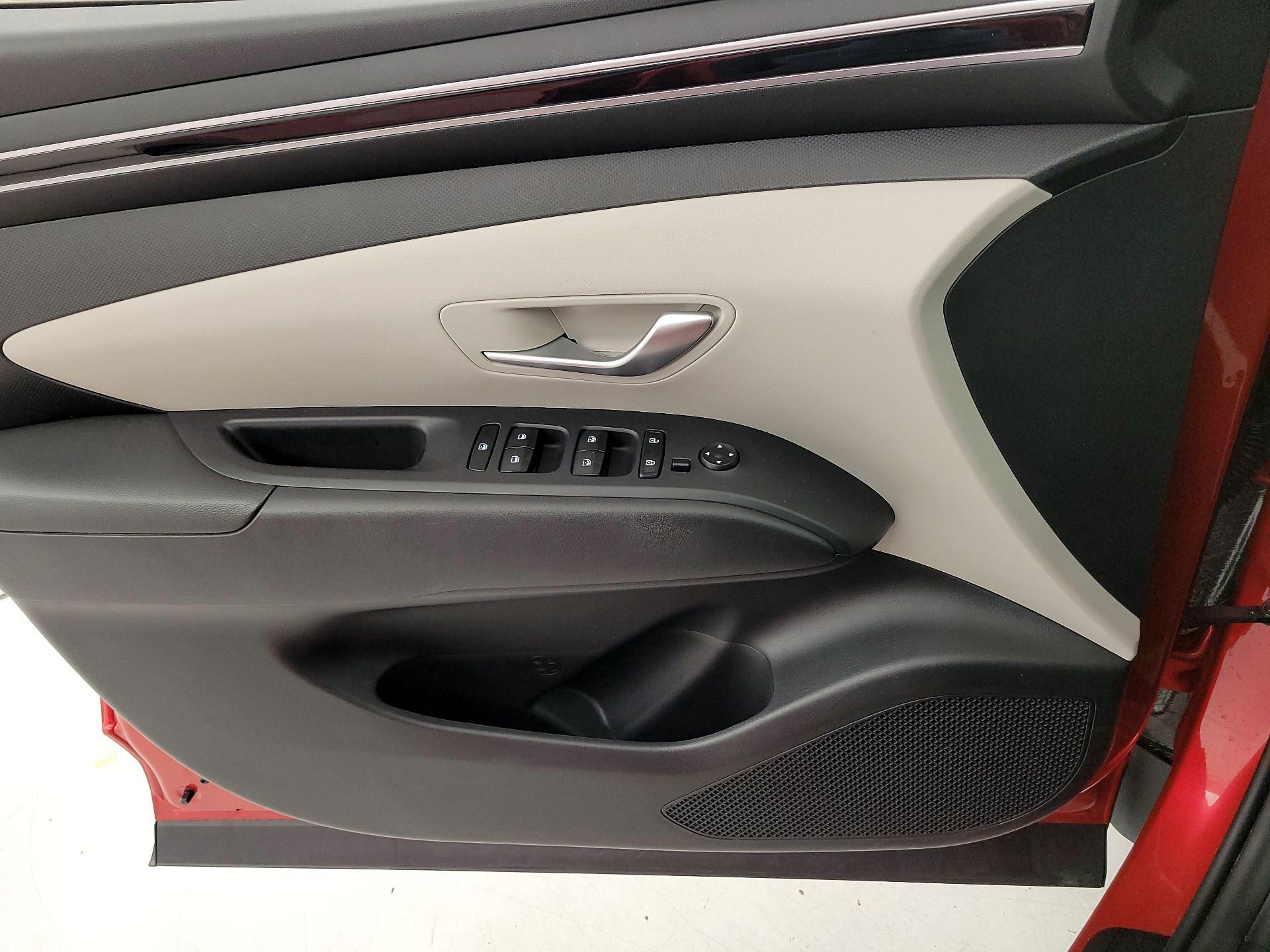 Thumbnail: 2022 Hyundai Tucson - 12