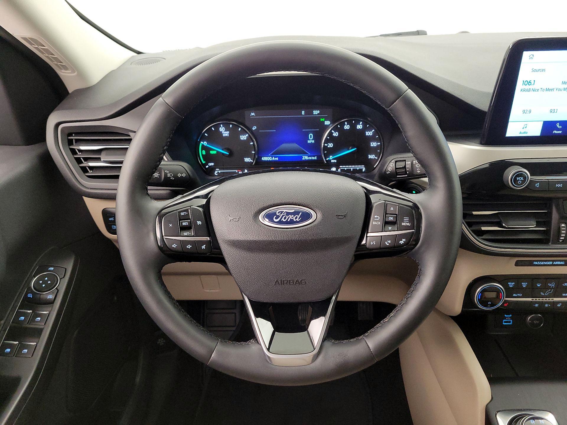 Thumbnail: 2021 Ford Escape - 10