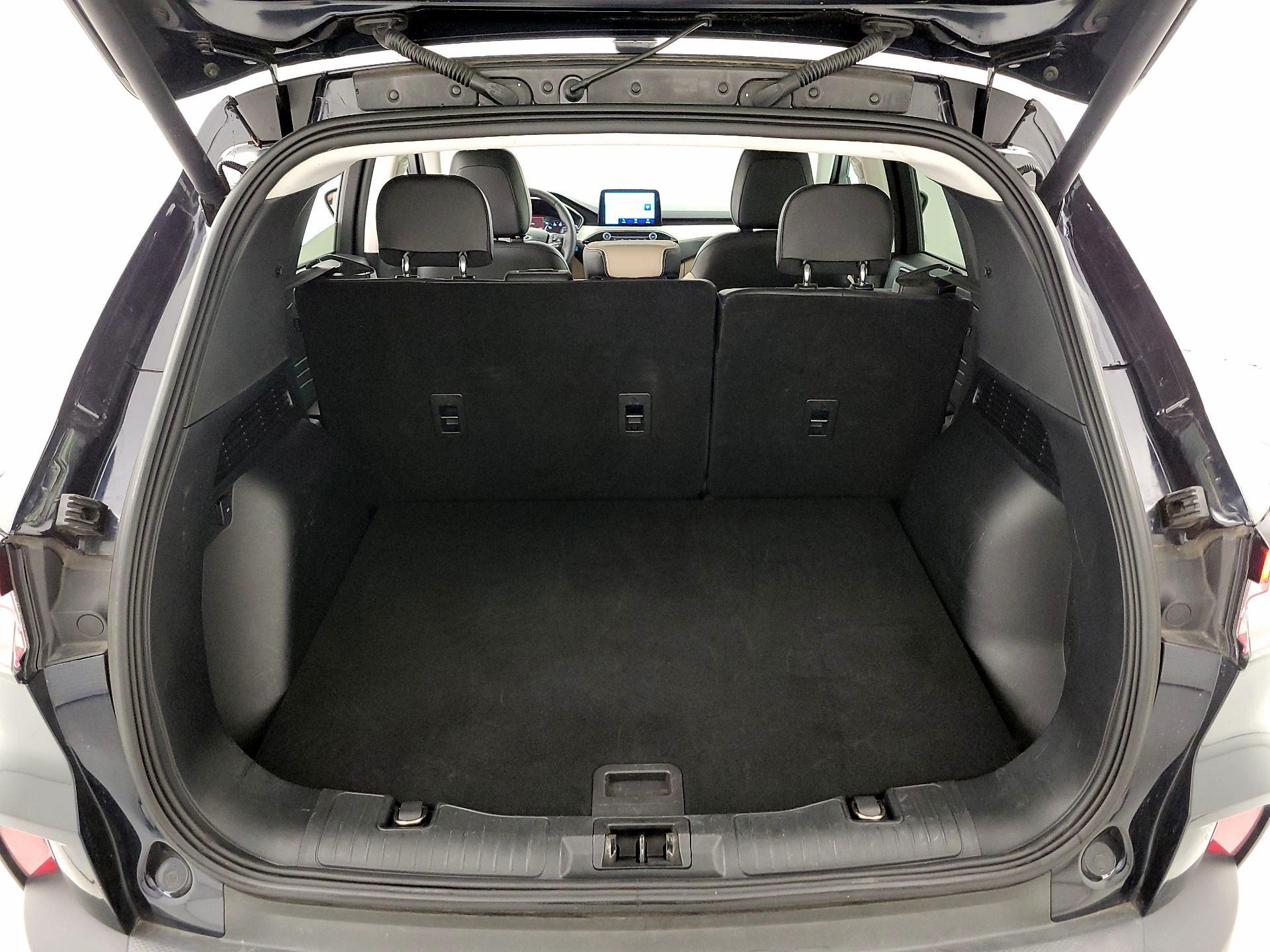 Thumbnail: 2021 Ford Escape - 20