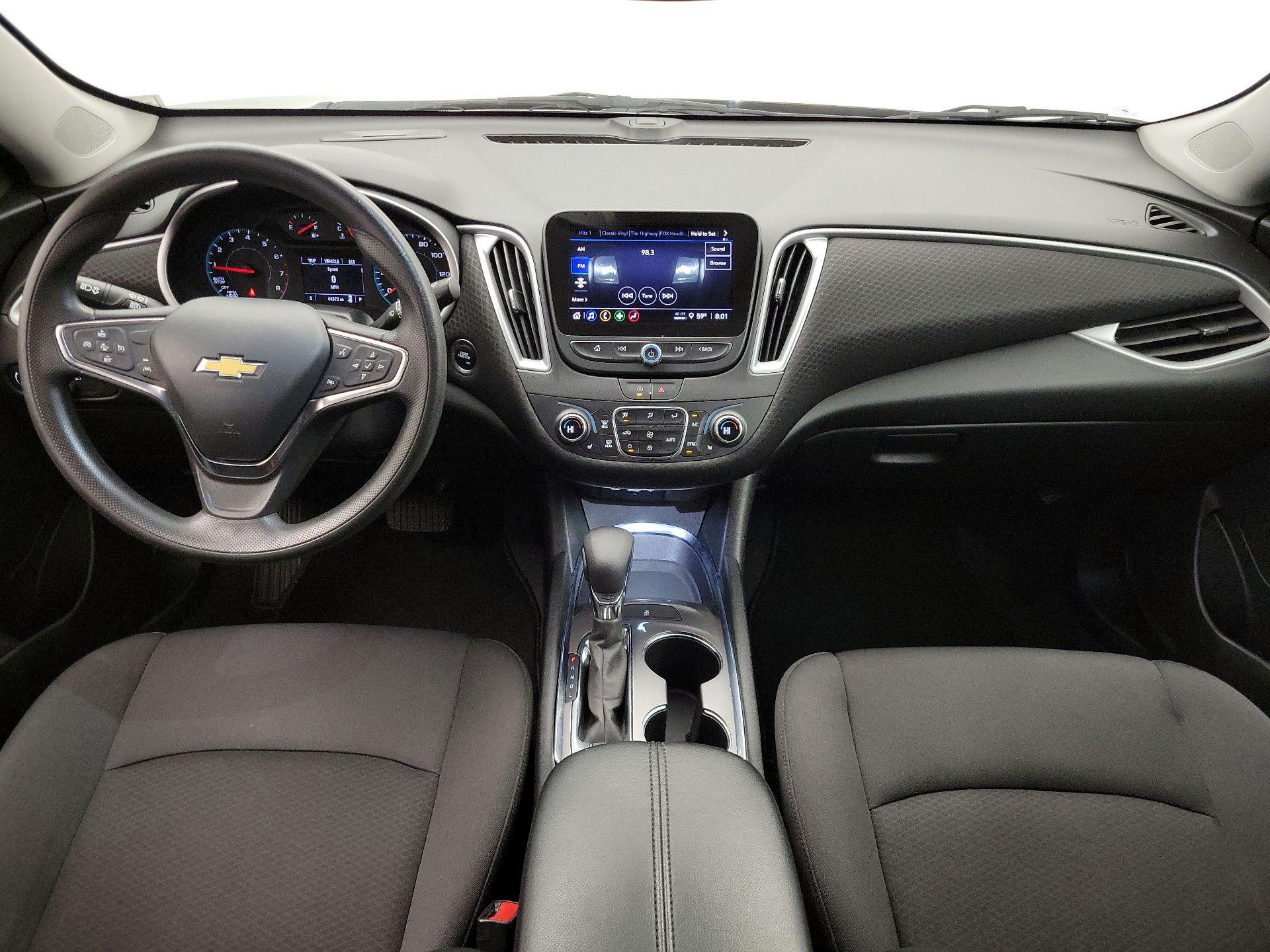 Thumbnail: 2023 Chevrolet Malibu - 9